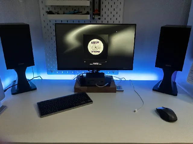 Large speaker stand