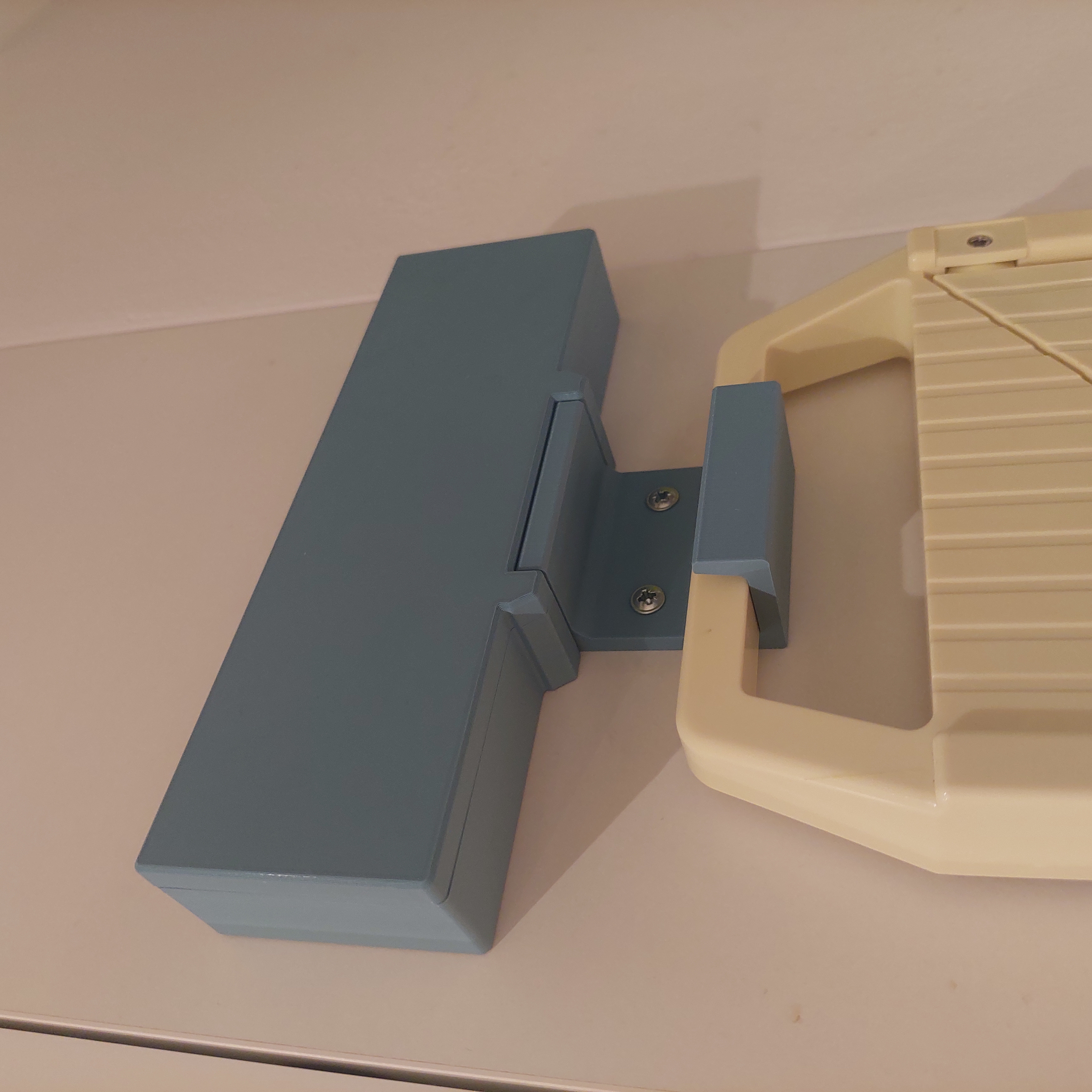 CHIBA mandolin holder