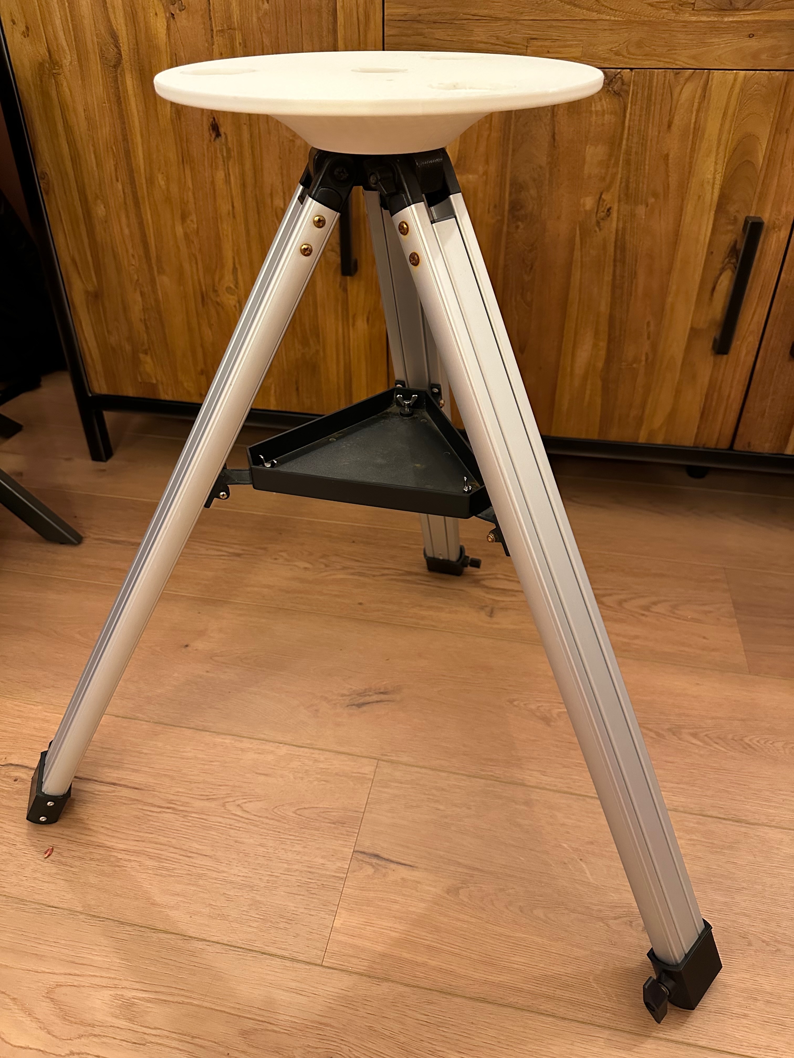 Support pour Smallest sur trépied / tripod 3D model thumbnail
