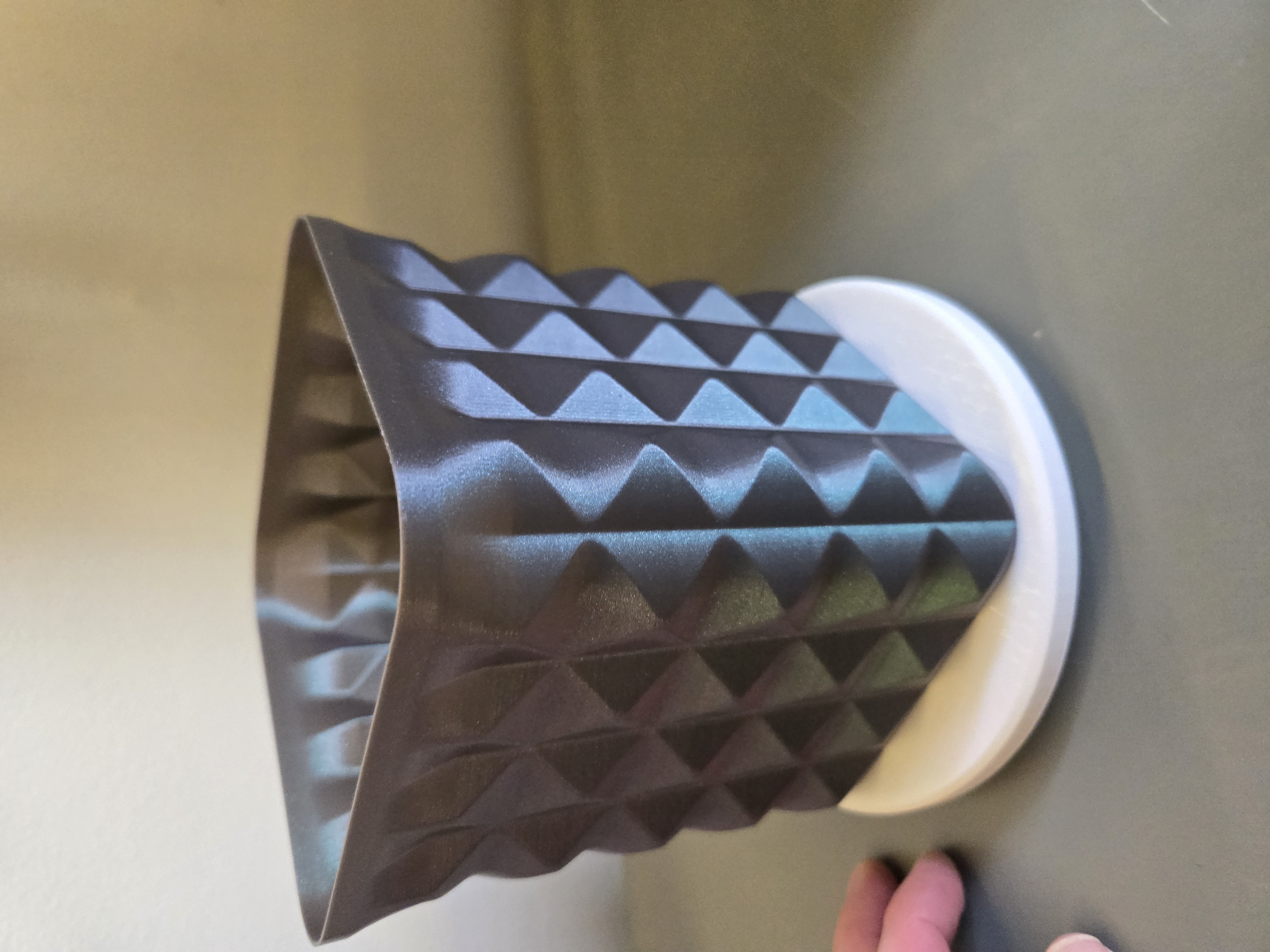 Patterned Square Trash Can - Vase Mode 3D model thumbnail