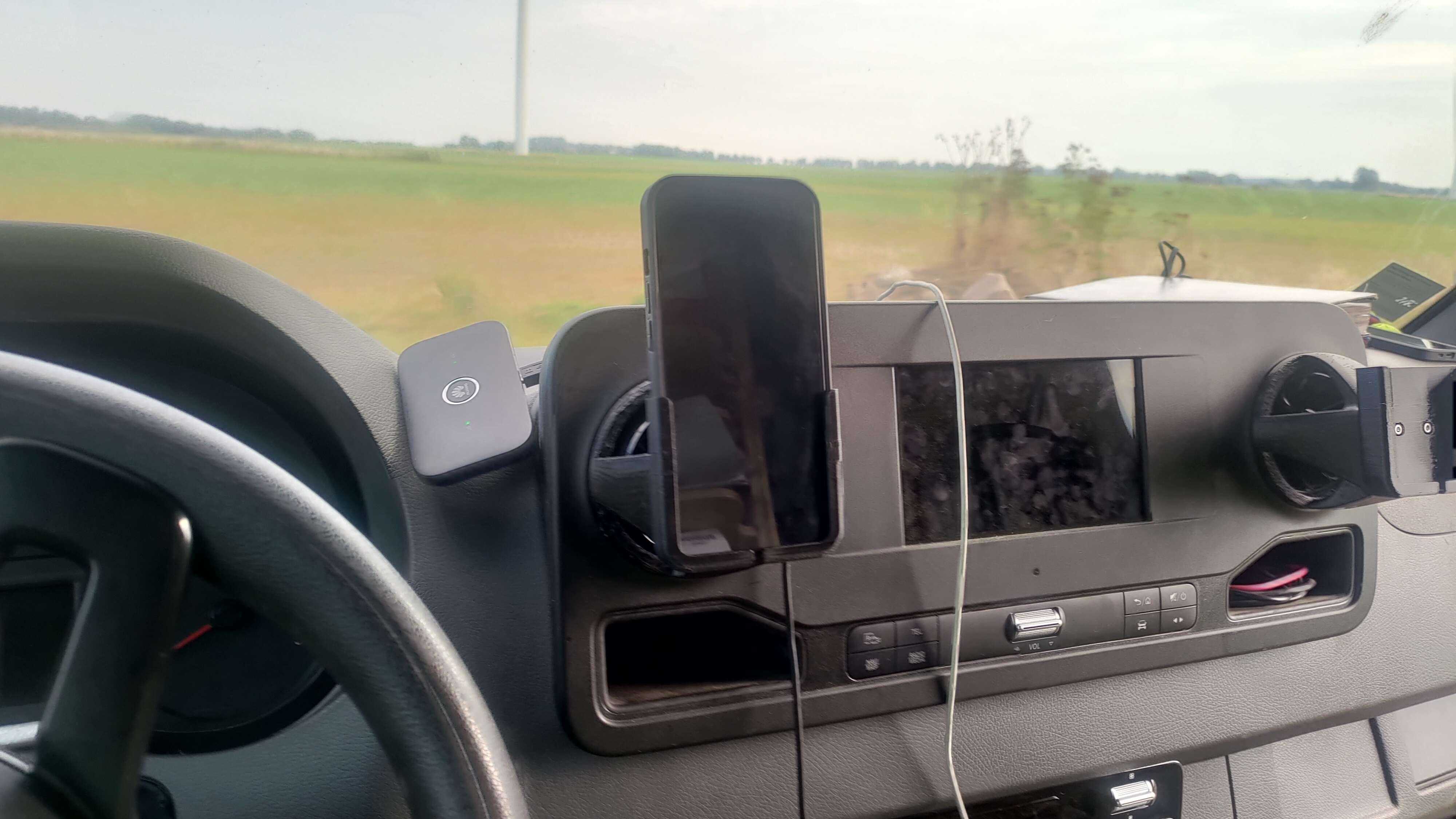 Mercedes Sprinter air vent universal mount