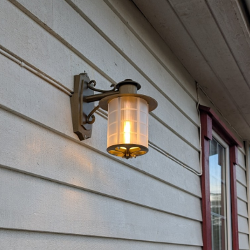 Outdoor lamp