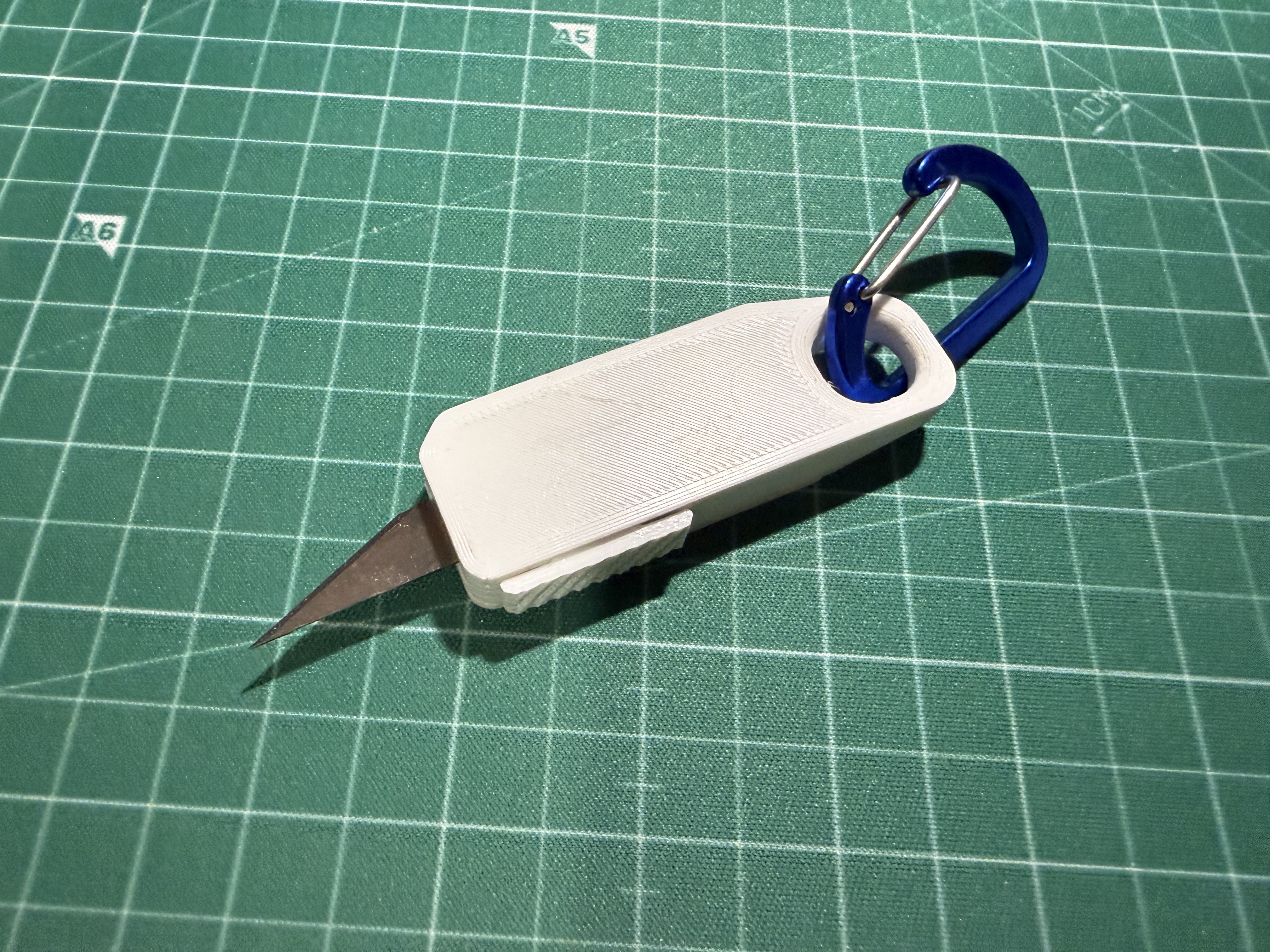 No.11 X-Acto blade OTF keychain