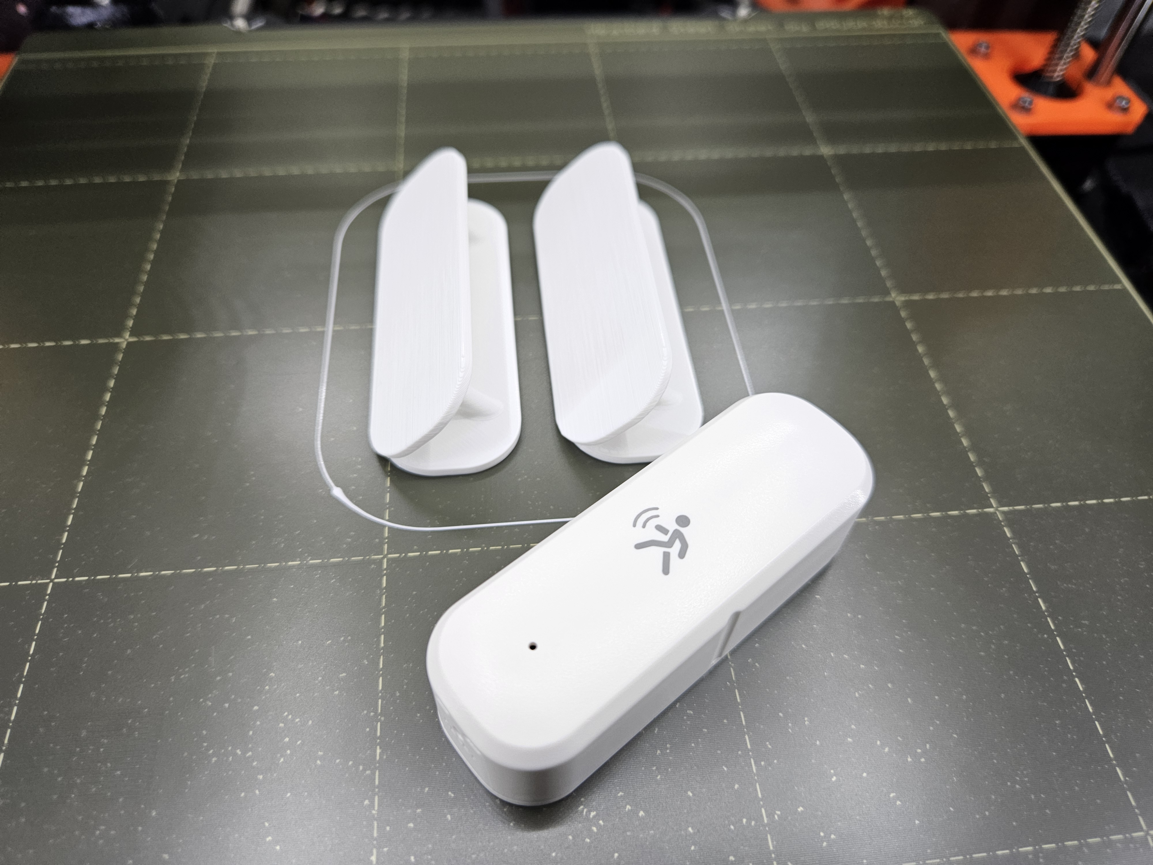 Zigbee motion and temperature 45 degree mount