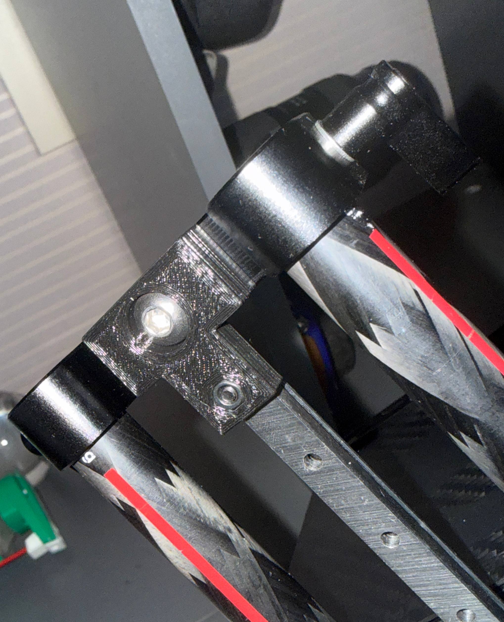 SmallRig 2061 to MGN9 Rail mount