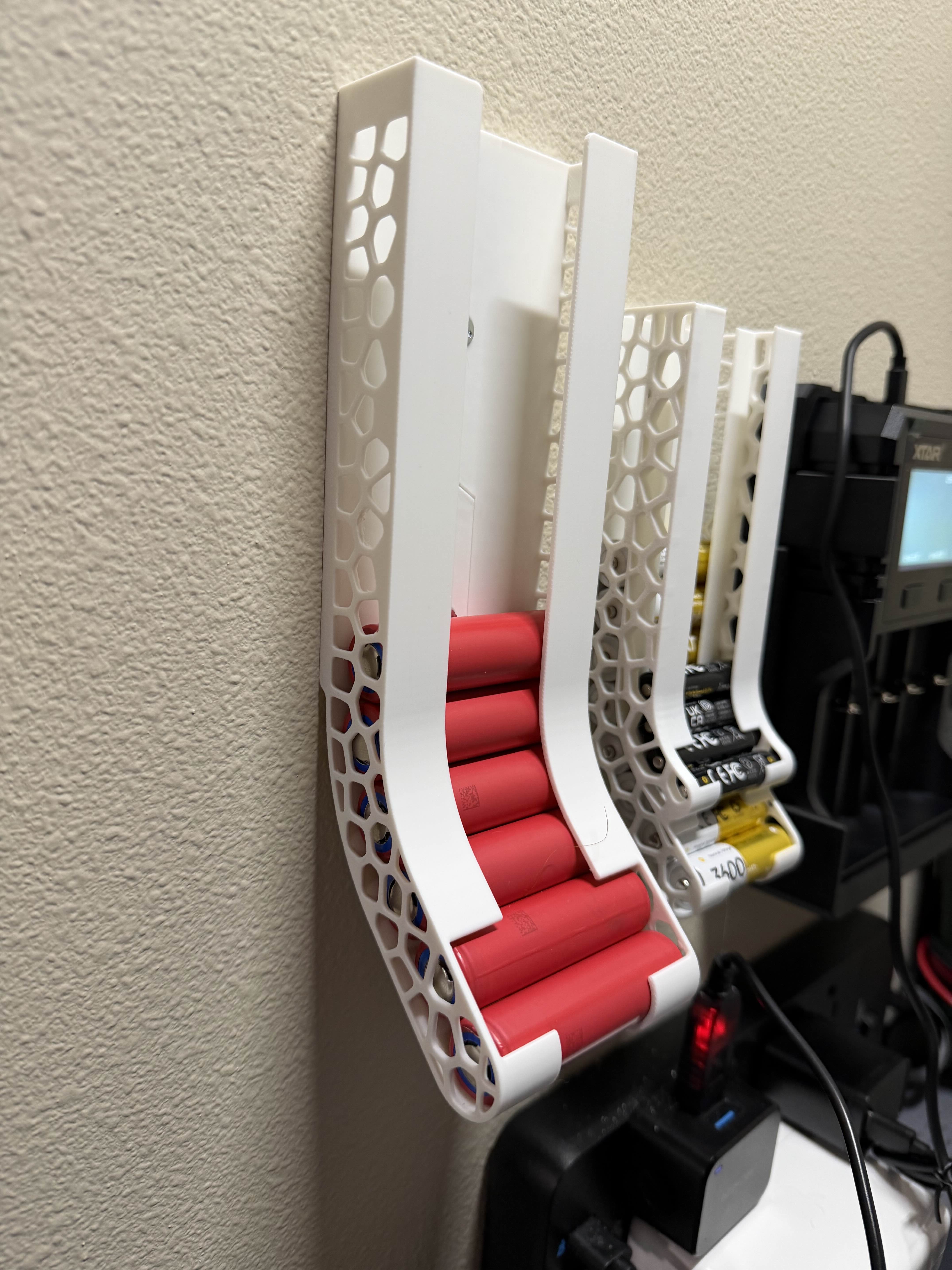 18650 Battery Dispenser Voronoi