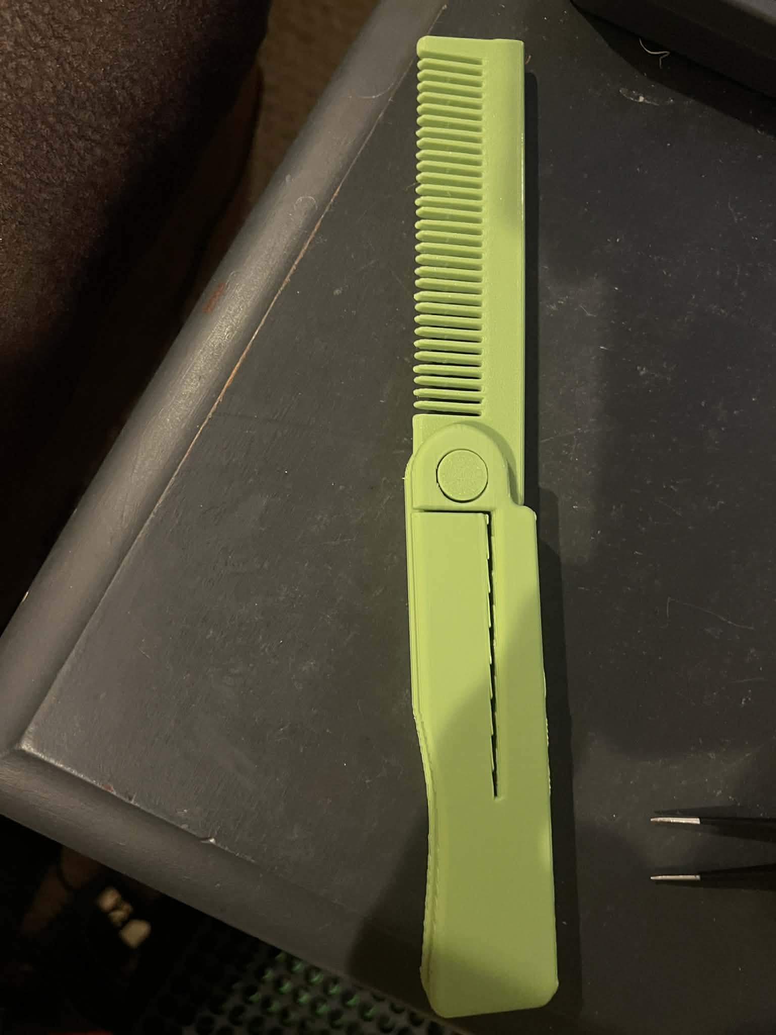 Miniatura 2 do modelo 3D Folding Comb