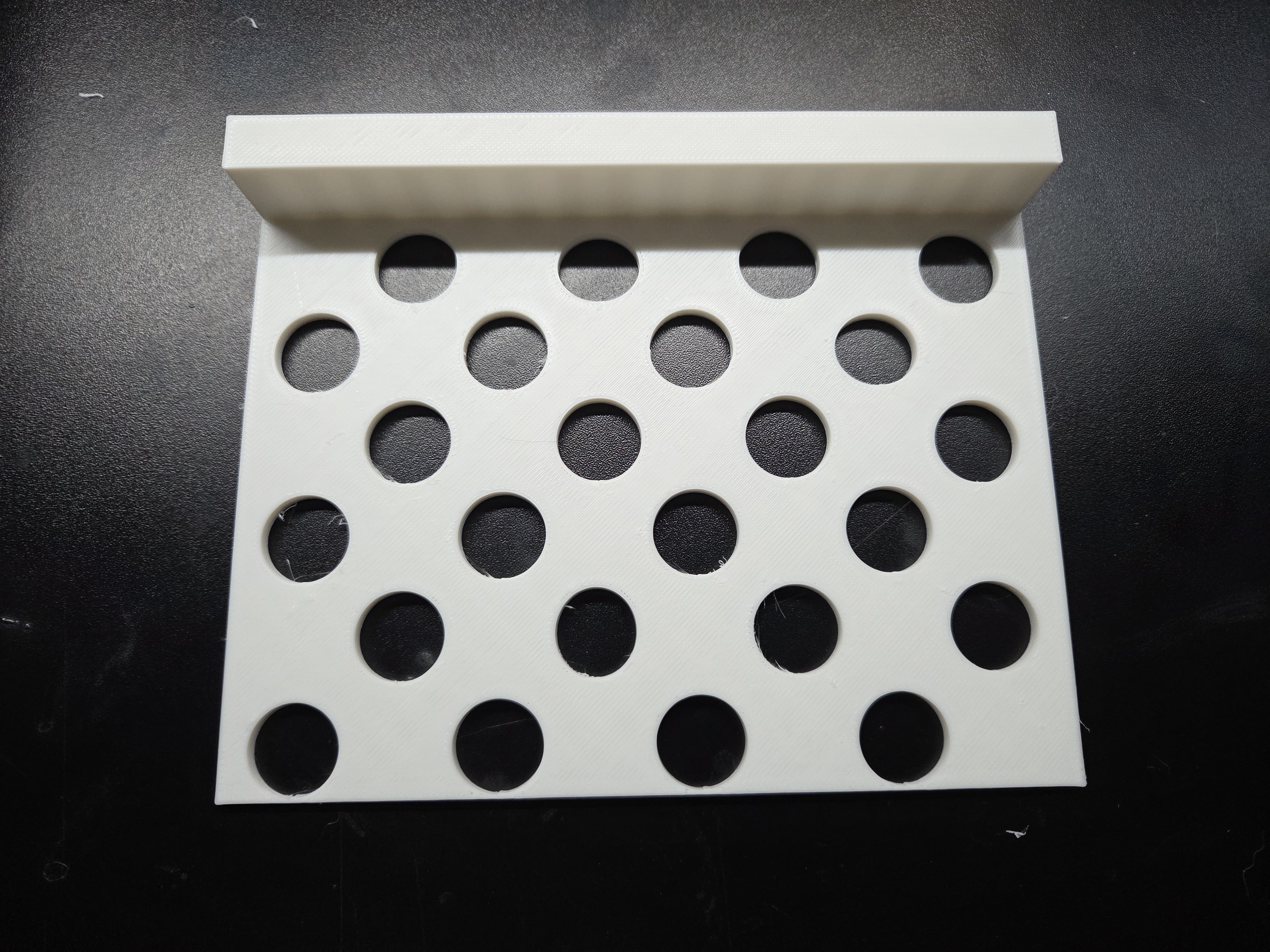 Holder for Sterile Saine Flushes