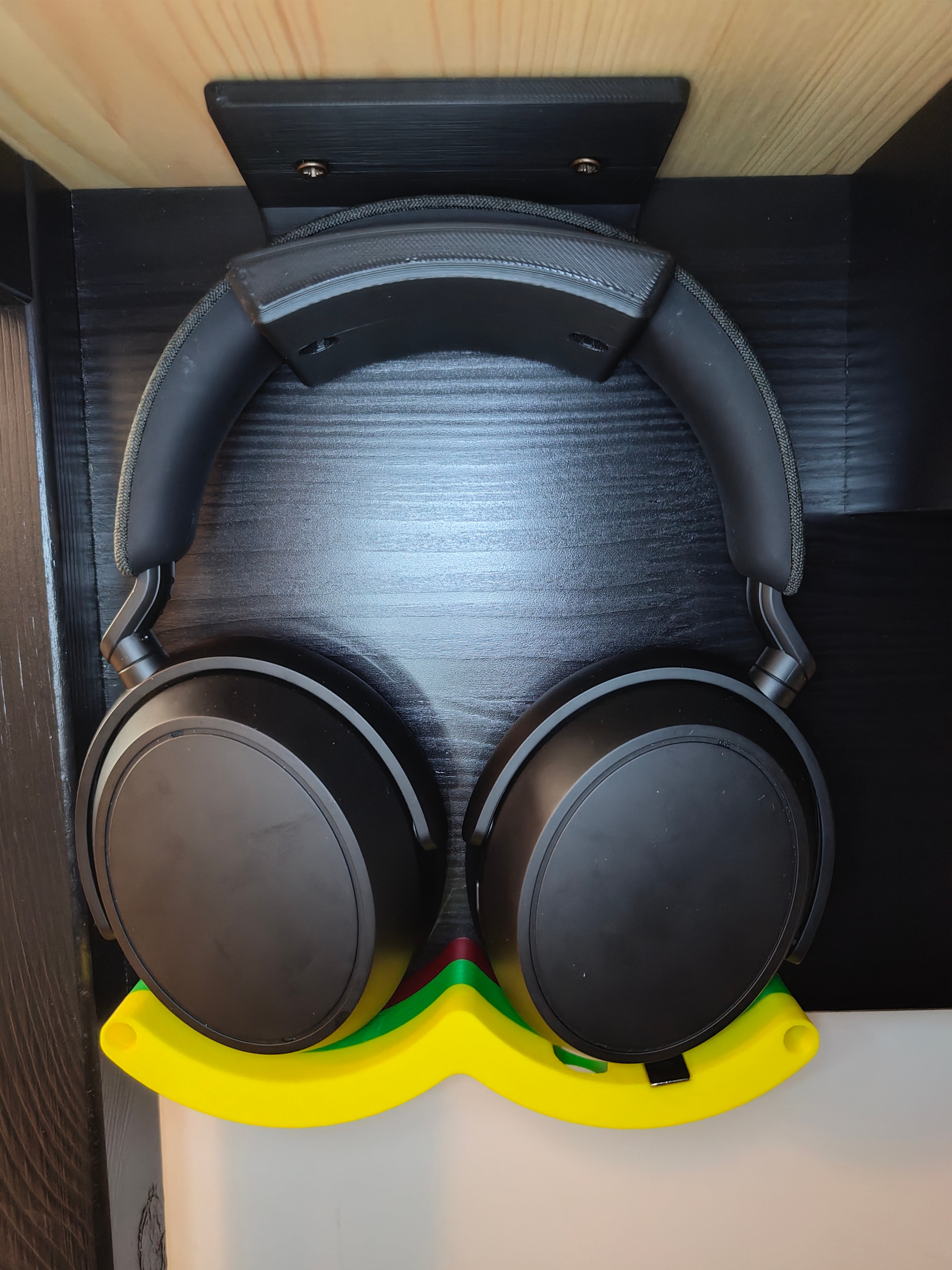 Sennheiser Momentum 4 Magnetic Standby Wall Mount and Desk Stand