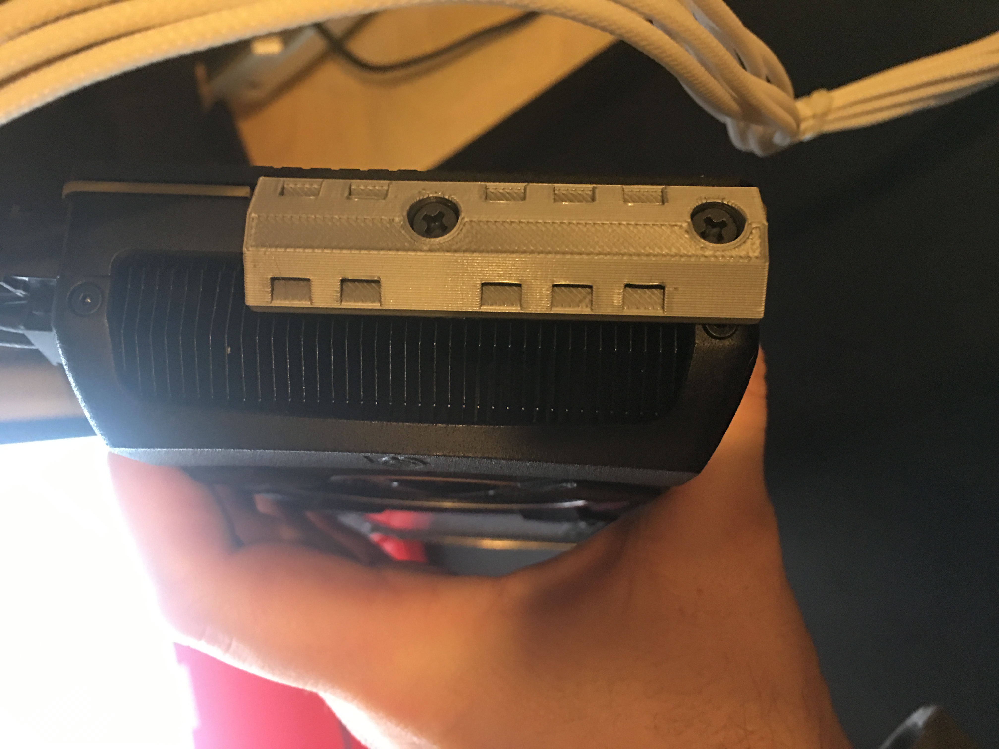 NVIDIA GPU Cable Management — miniatura 3