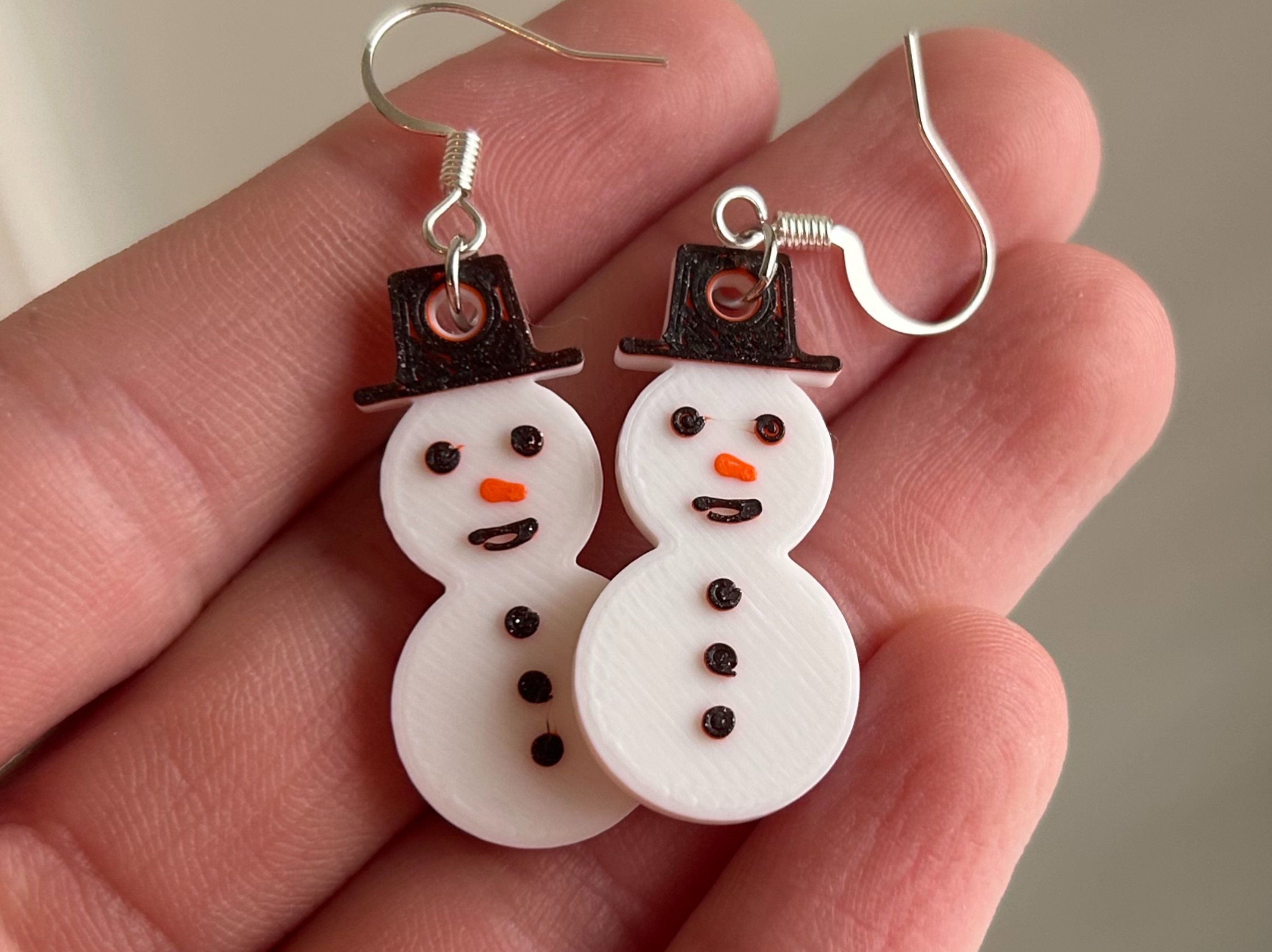 Mini Snowman Earrings (No Multi-Matirial Printer Needed)