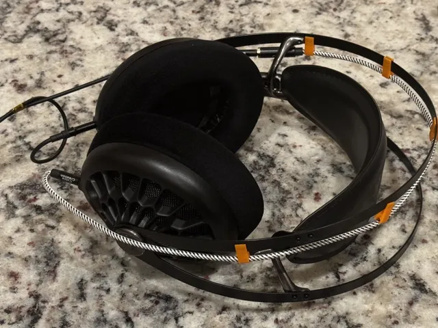 Meze 105 AER Wire Clip