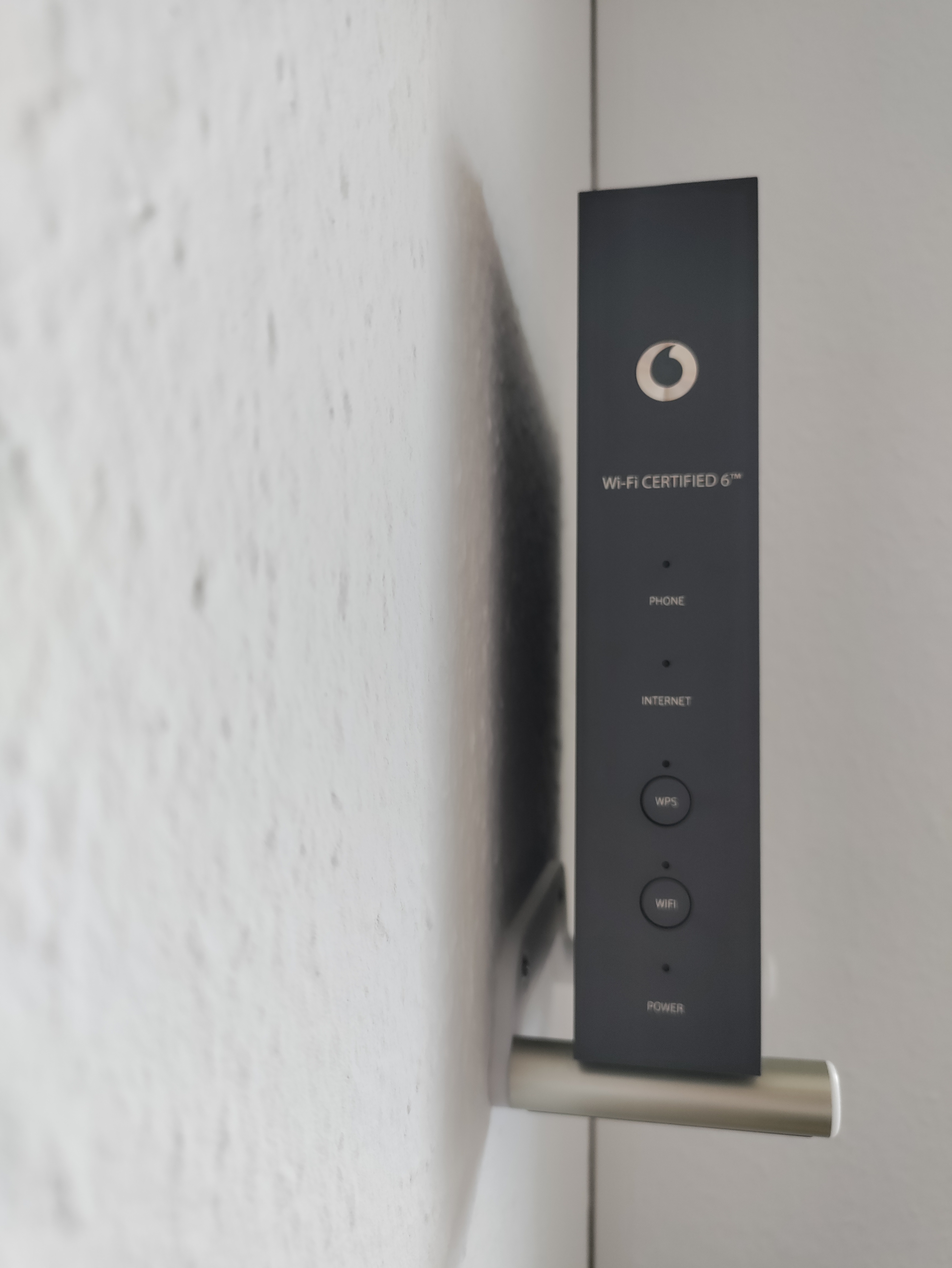 Minimalistische Vodafone-Router-Wandhalterung