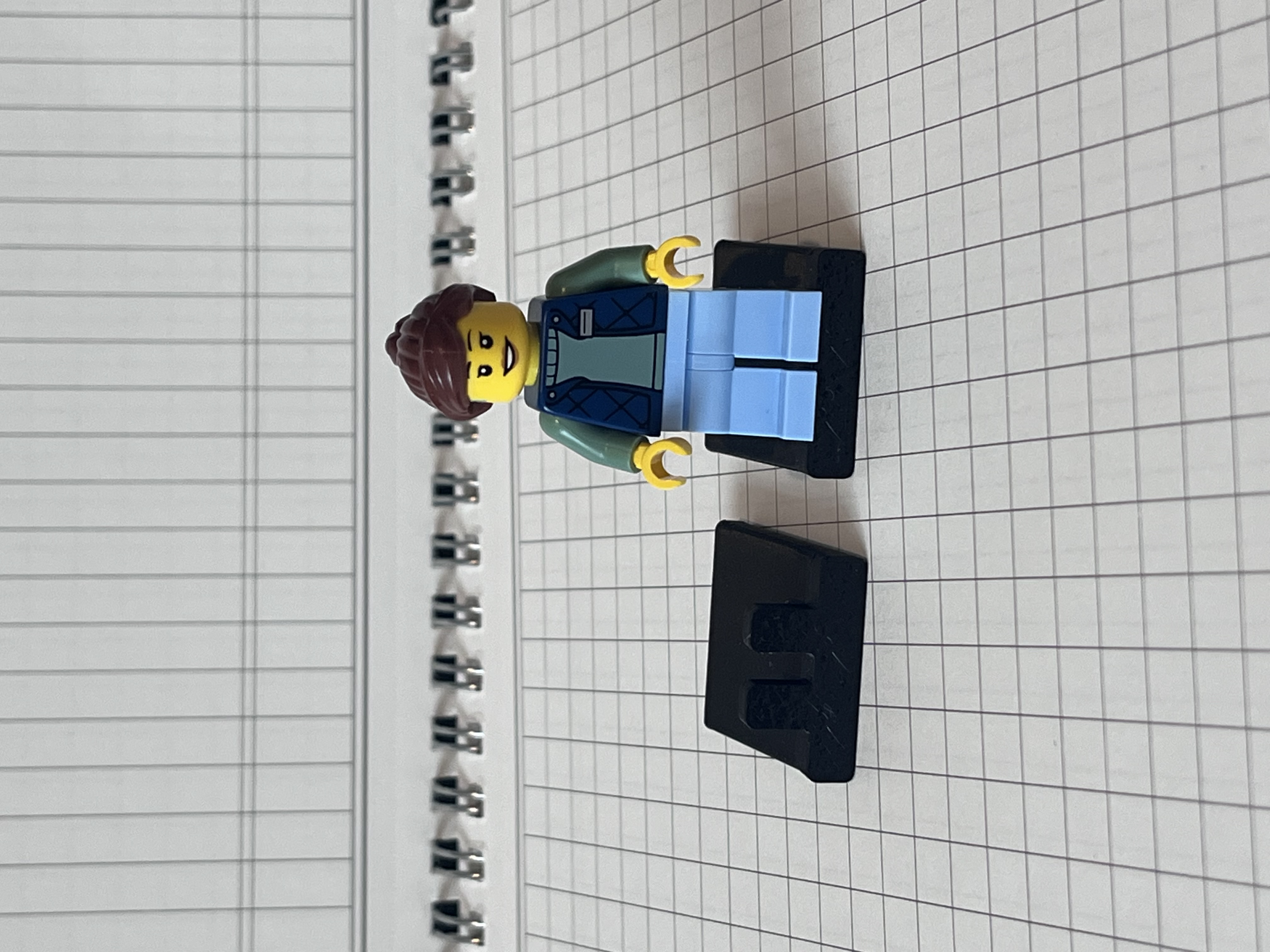 Minifigure Heel Saver Stand