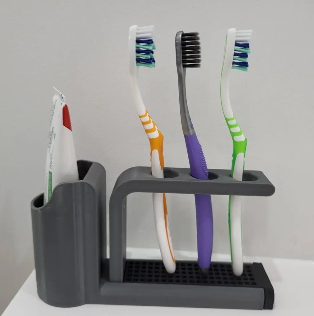 Miniatura 2 do modelo 3D toothbrush and toothpaste holder