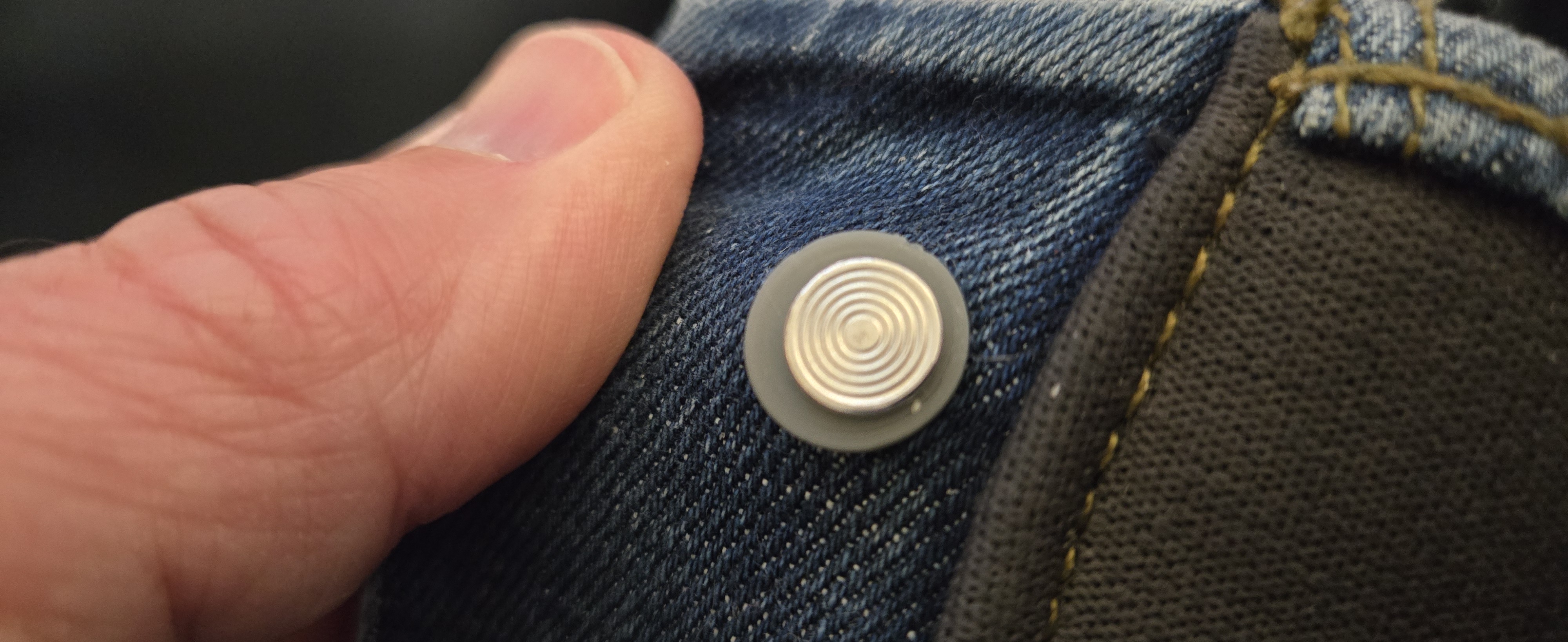LEE jeans button retainer washer
