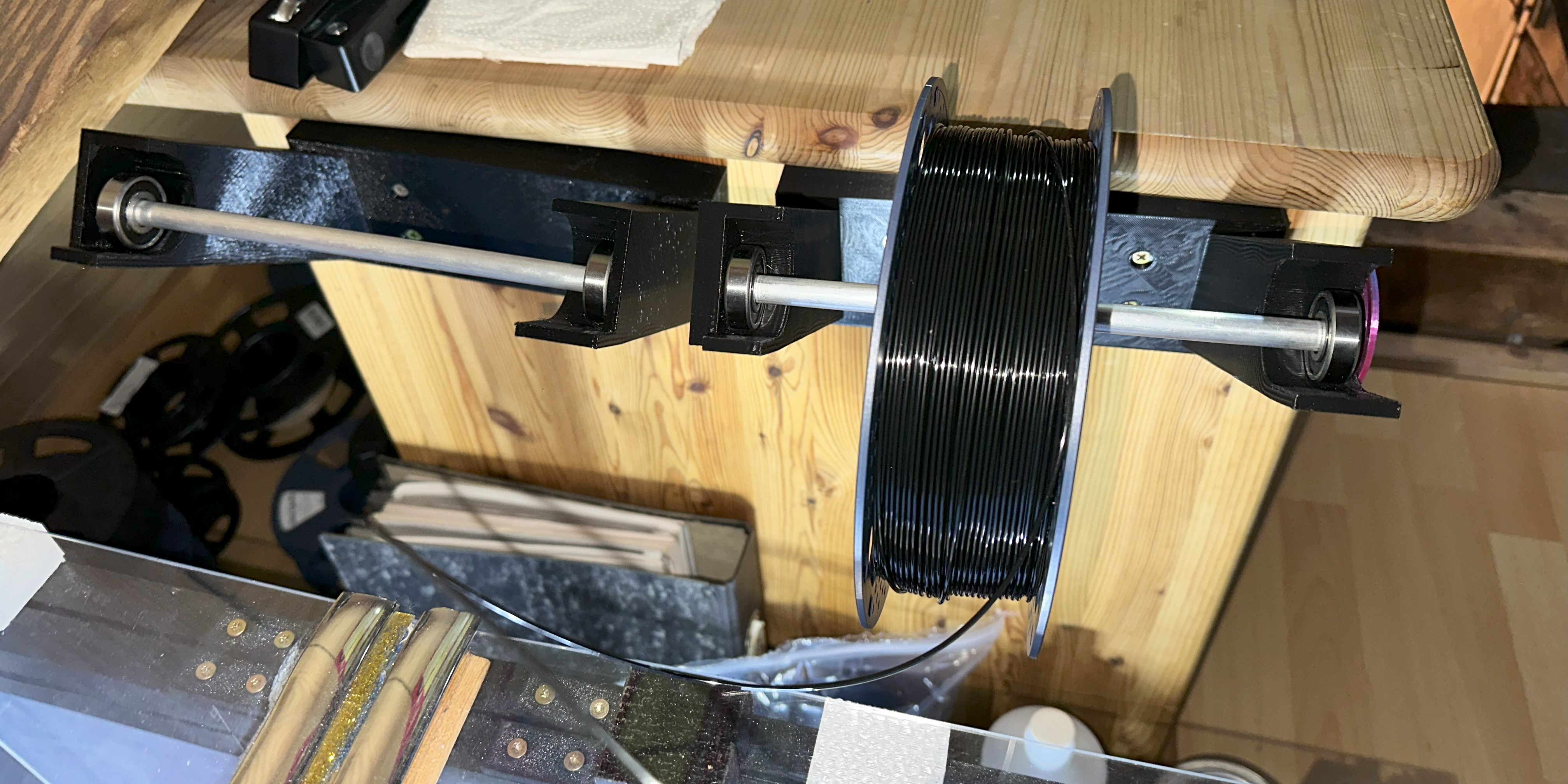 Filamenthalter zum leichten Abrollen der Spulen - Kein Support 3D model