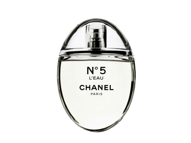 Chanel No 5 Bottle Stand incl Fusion 360 file