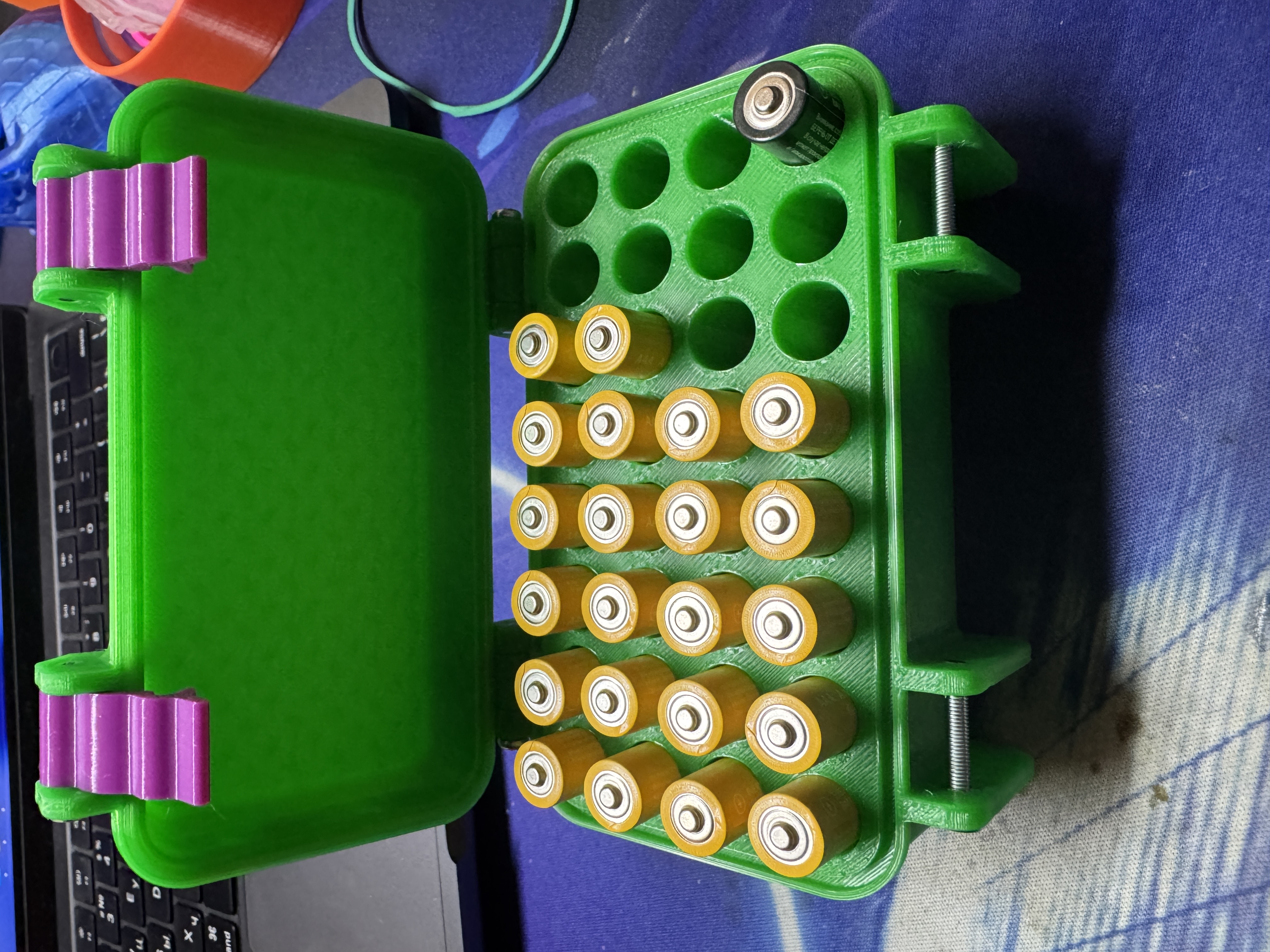 Parametrical Battery Case (Solidworks) — miniatura 2