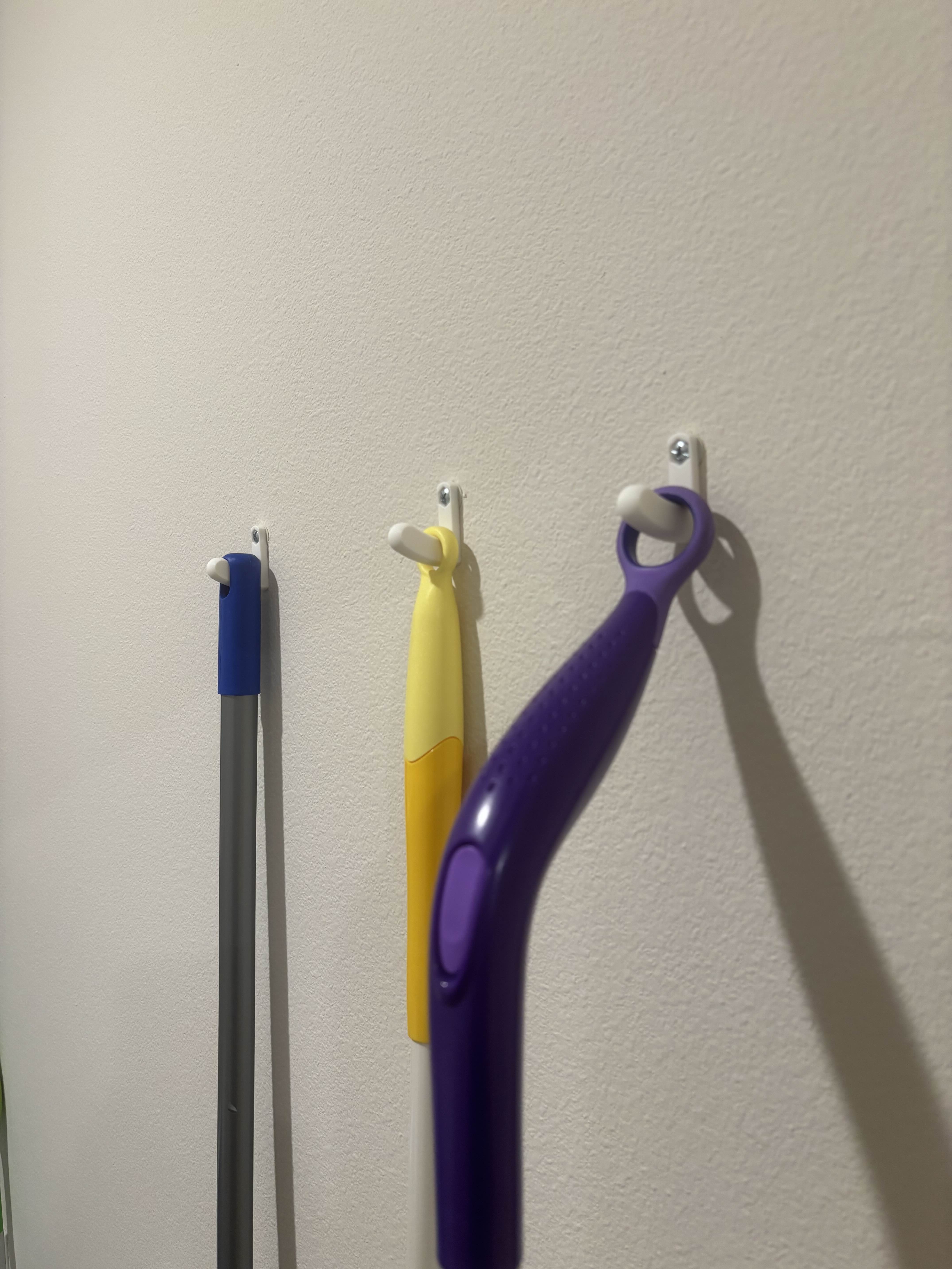 Miniatura 2 do modelo 3D Simple Strong Wall Hook