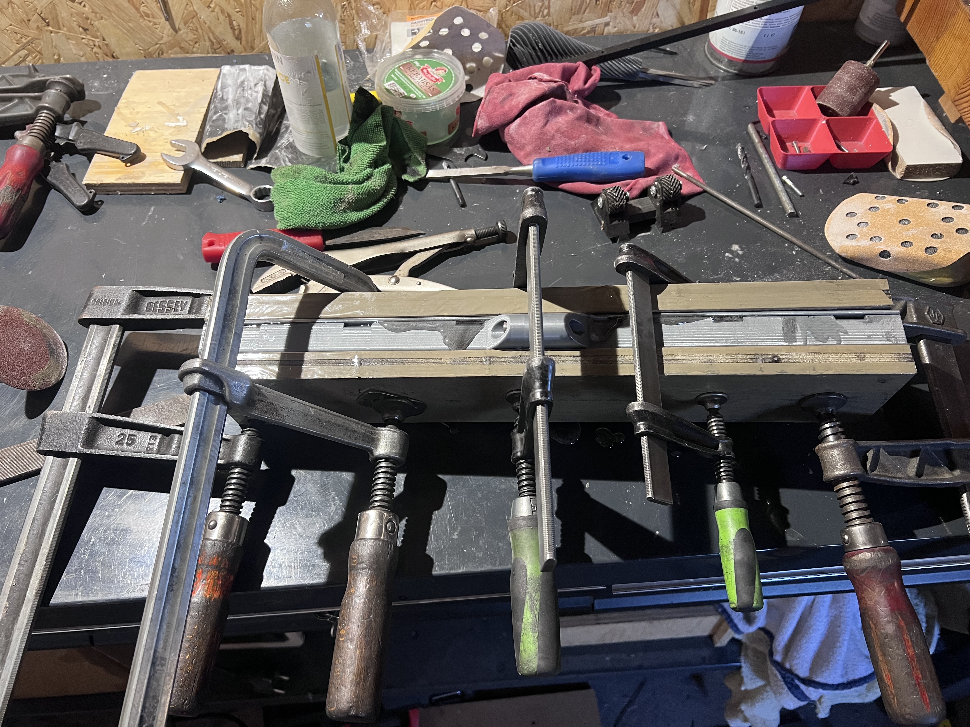 Hydrofoil stab compression mold — thumbnail 13