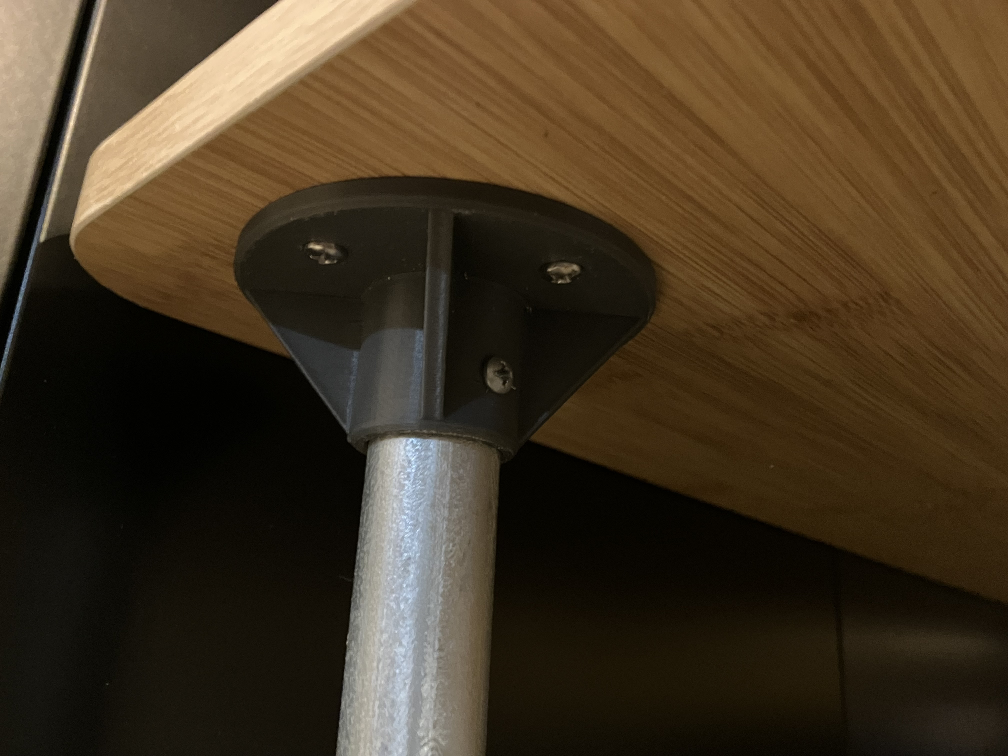 3/4-inch EMT conduit mount bracket w/ FreeCAD