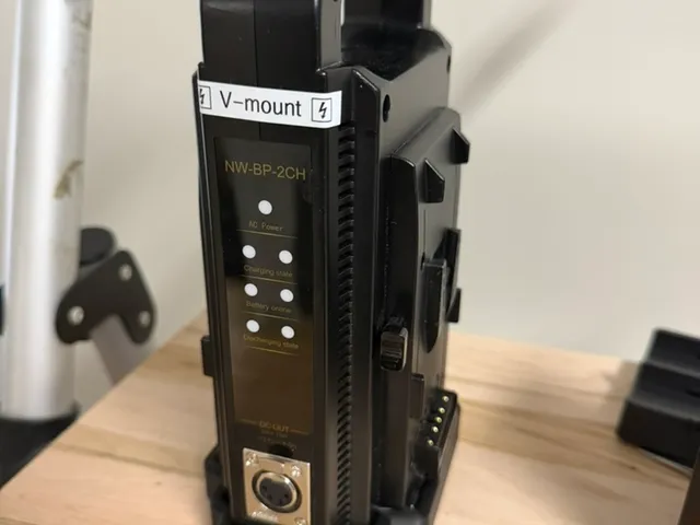 Hard Mount for NEEWER V-Mount Charger (NW-PB-2CH)