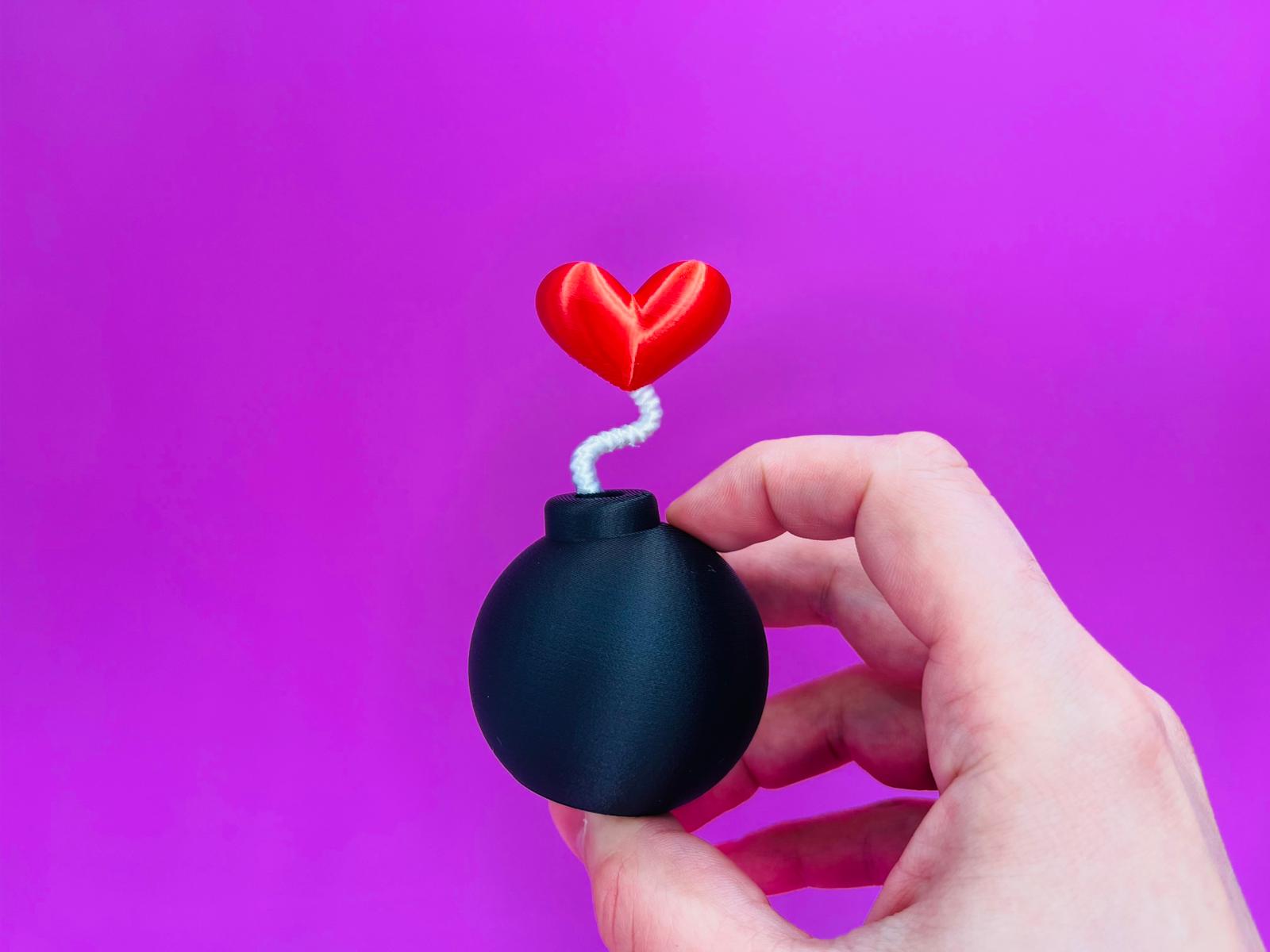 Explosive love decor