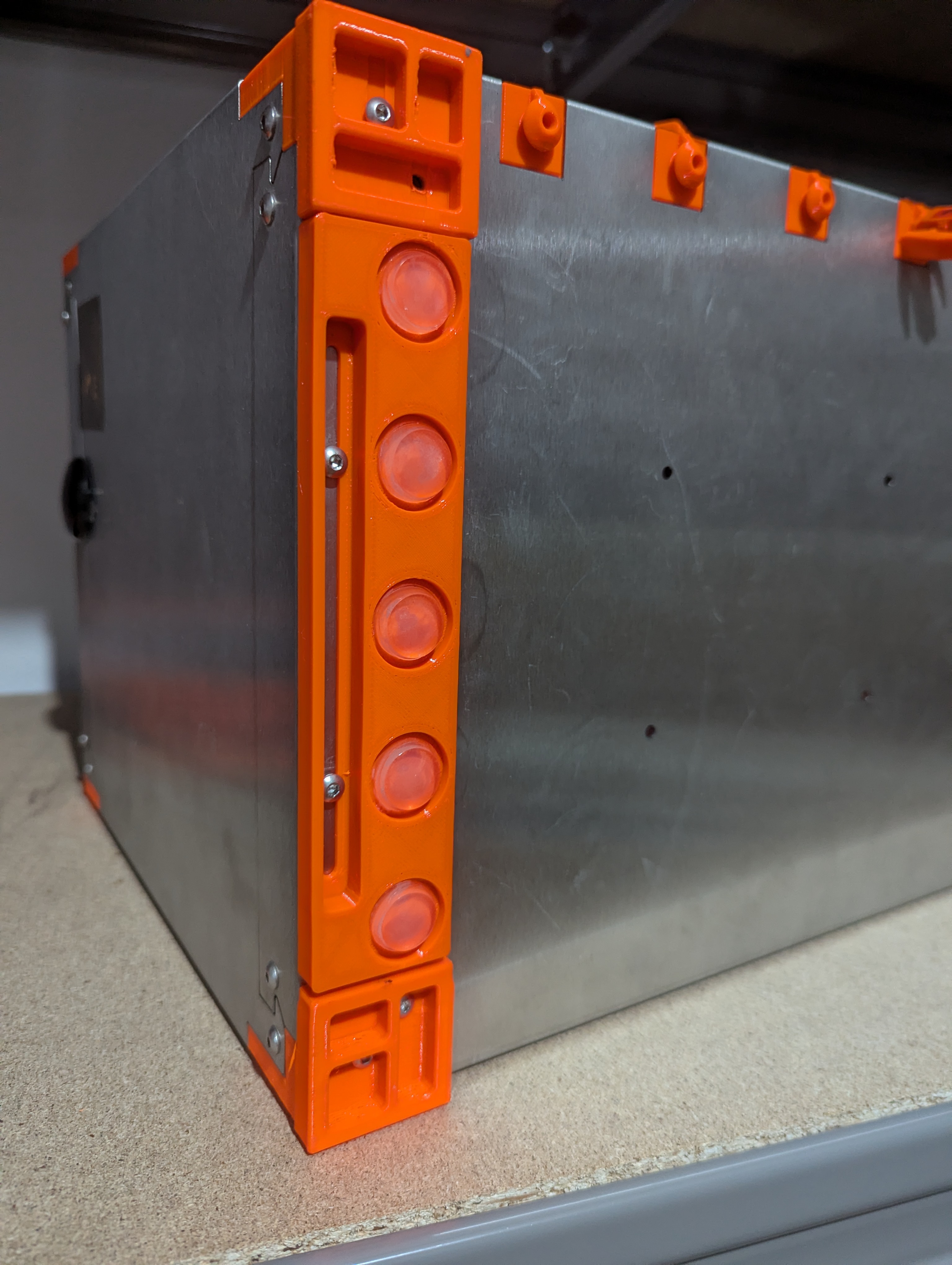 Raised Support Legs with Rubber Inserts – Spool Tank Feet