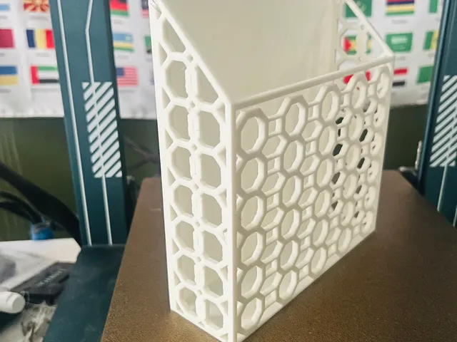 Wall hung basket
