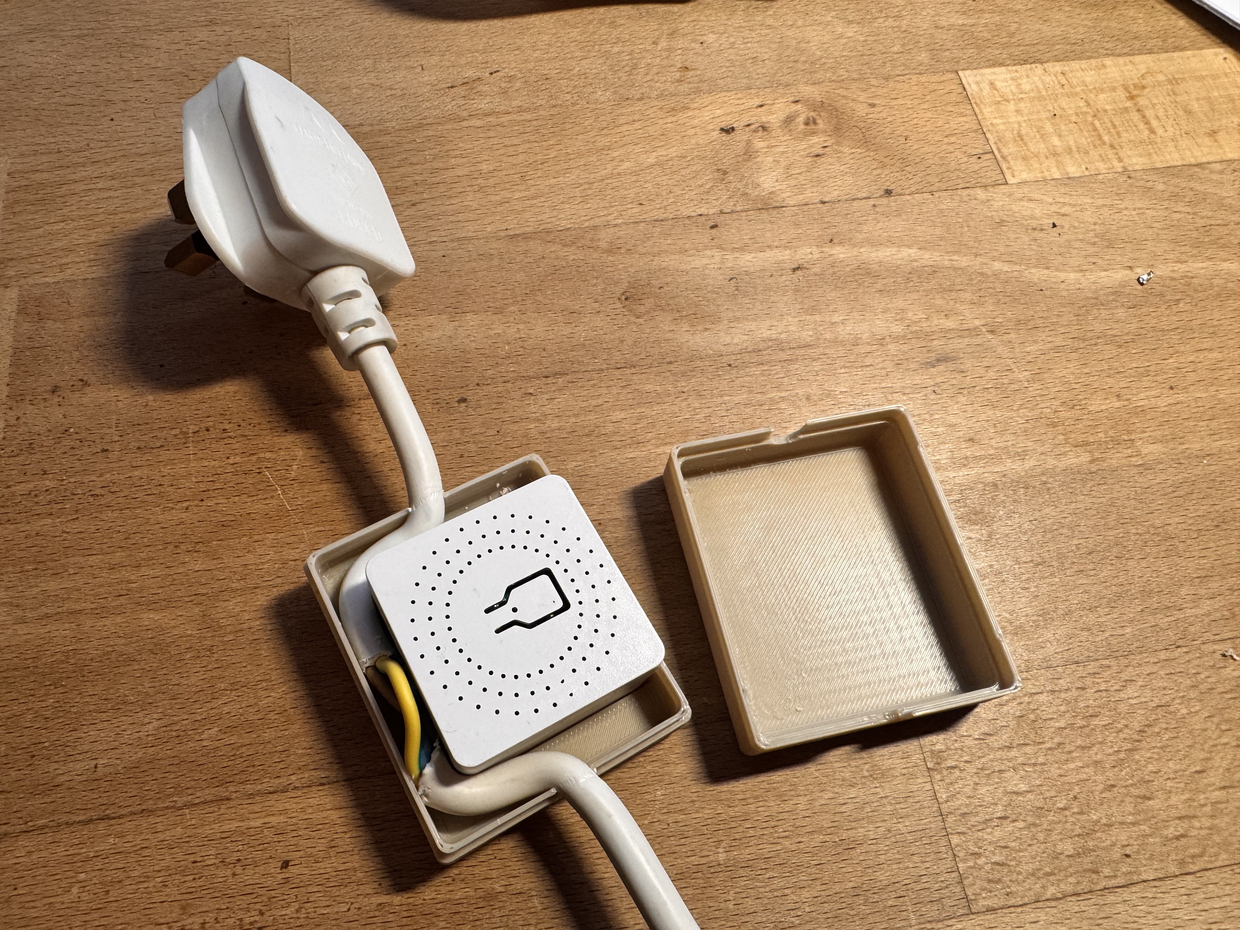 Zigbee mini smart switch cable box