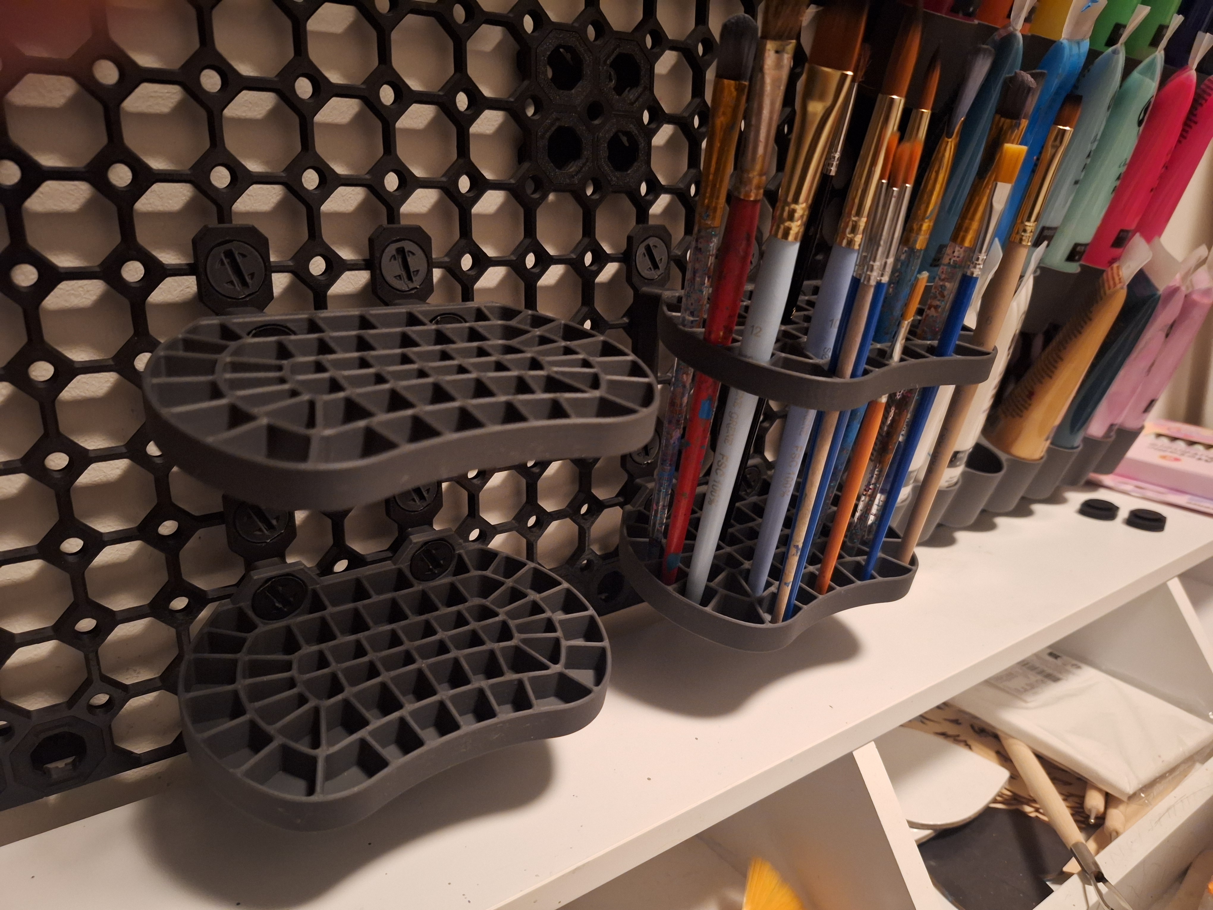 Multiboard paintbrush holder