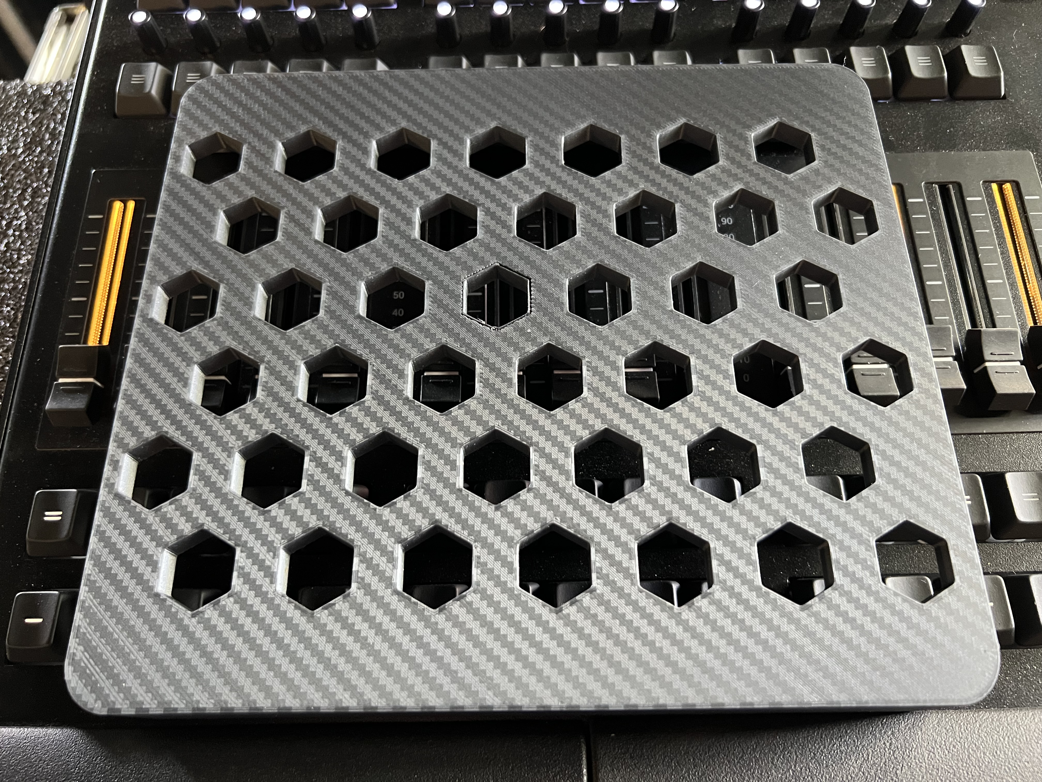 Grandma3 laptop stand 3D model
