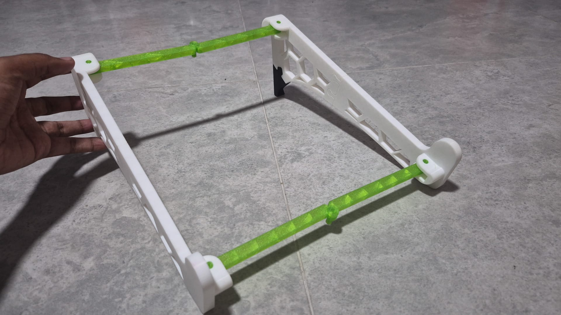 modular laptop stand (fully 3d printable)