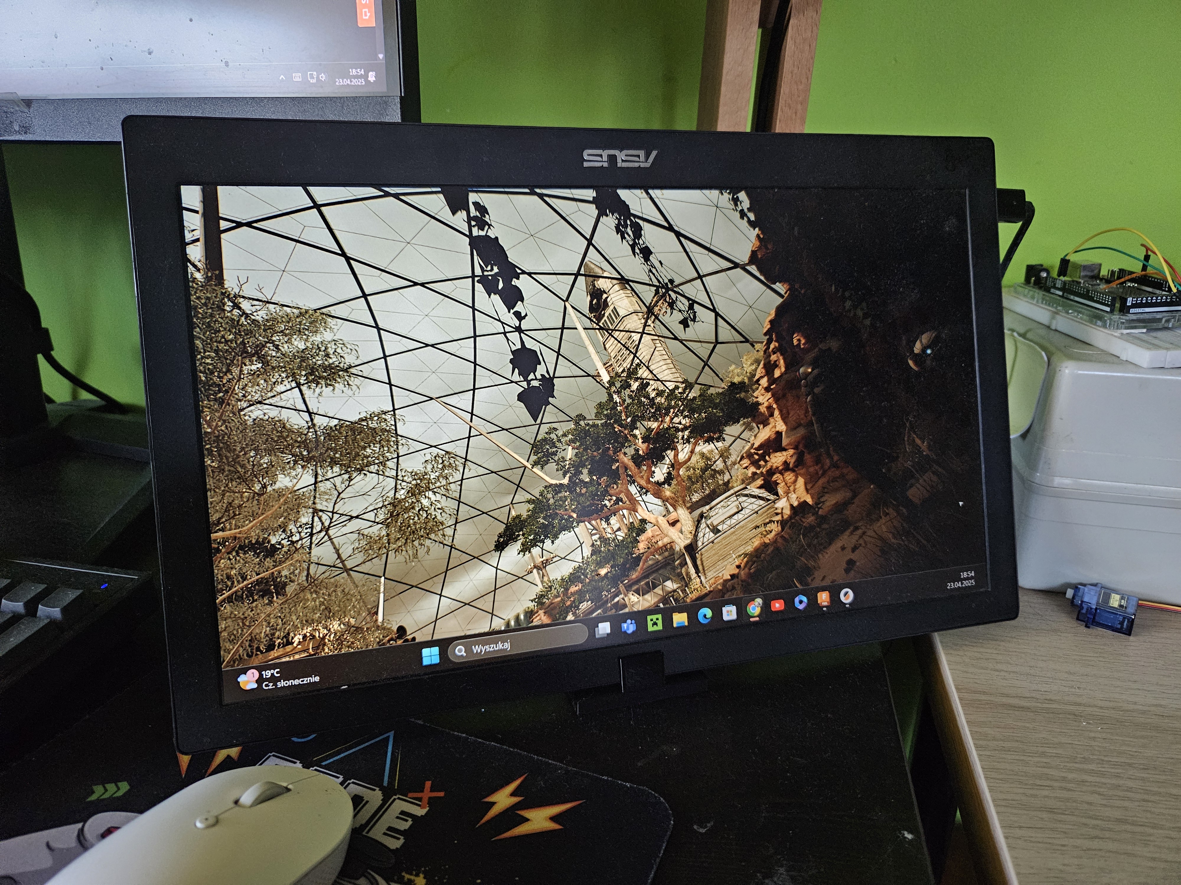 Additional Stand for PC second ( or any othere ) Screen
