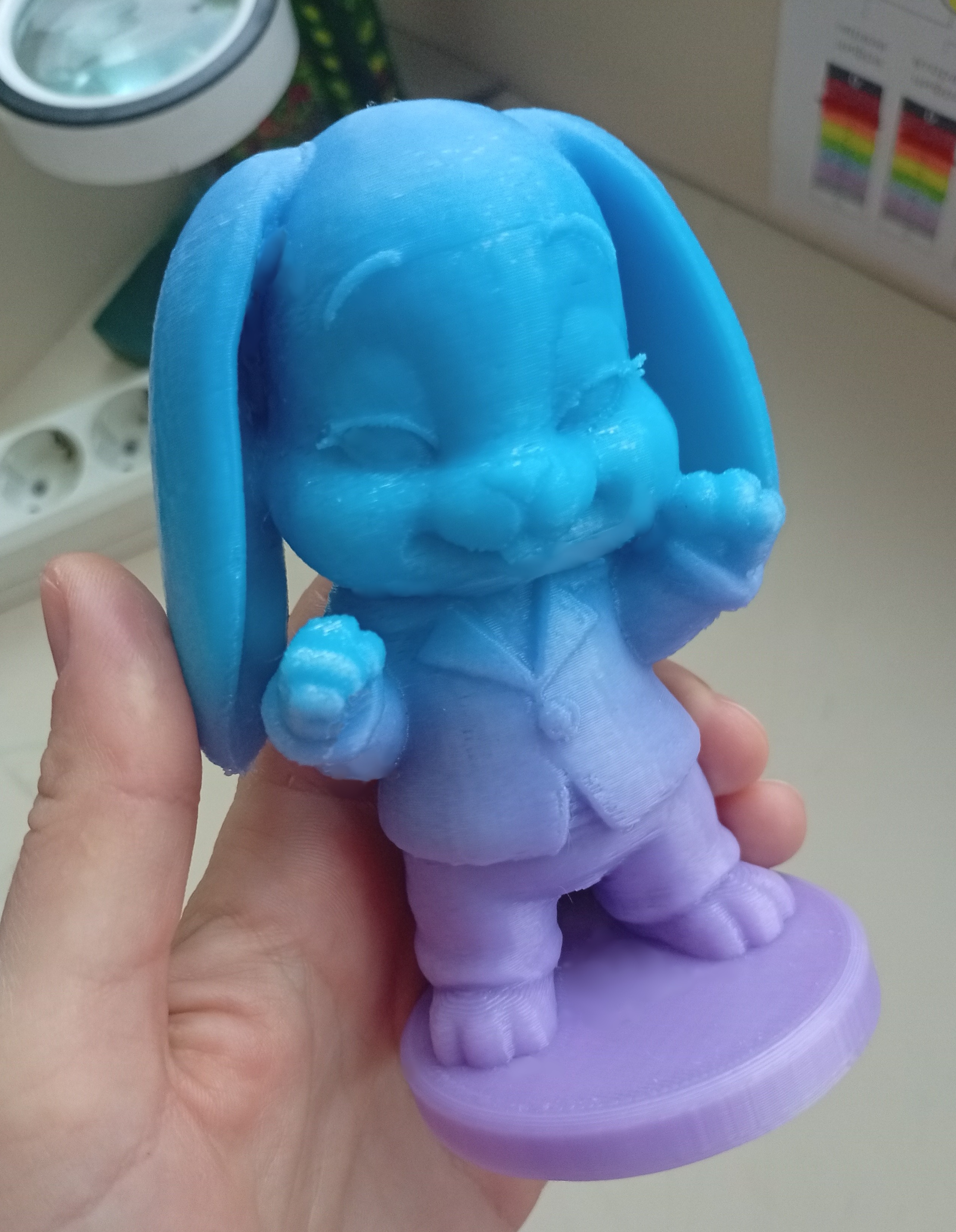 Rabbit figure — miniatura 3