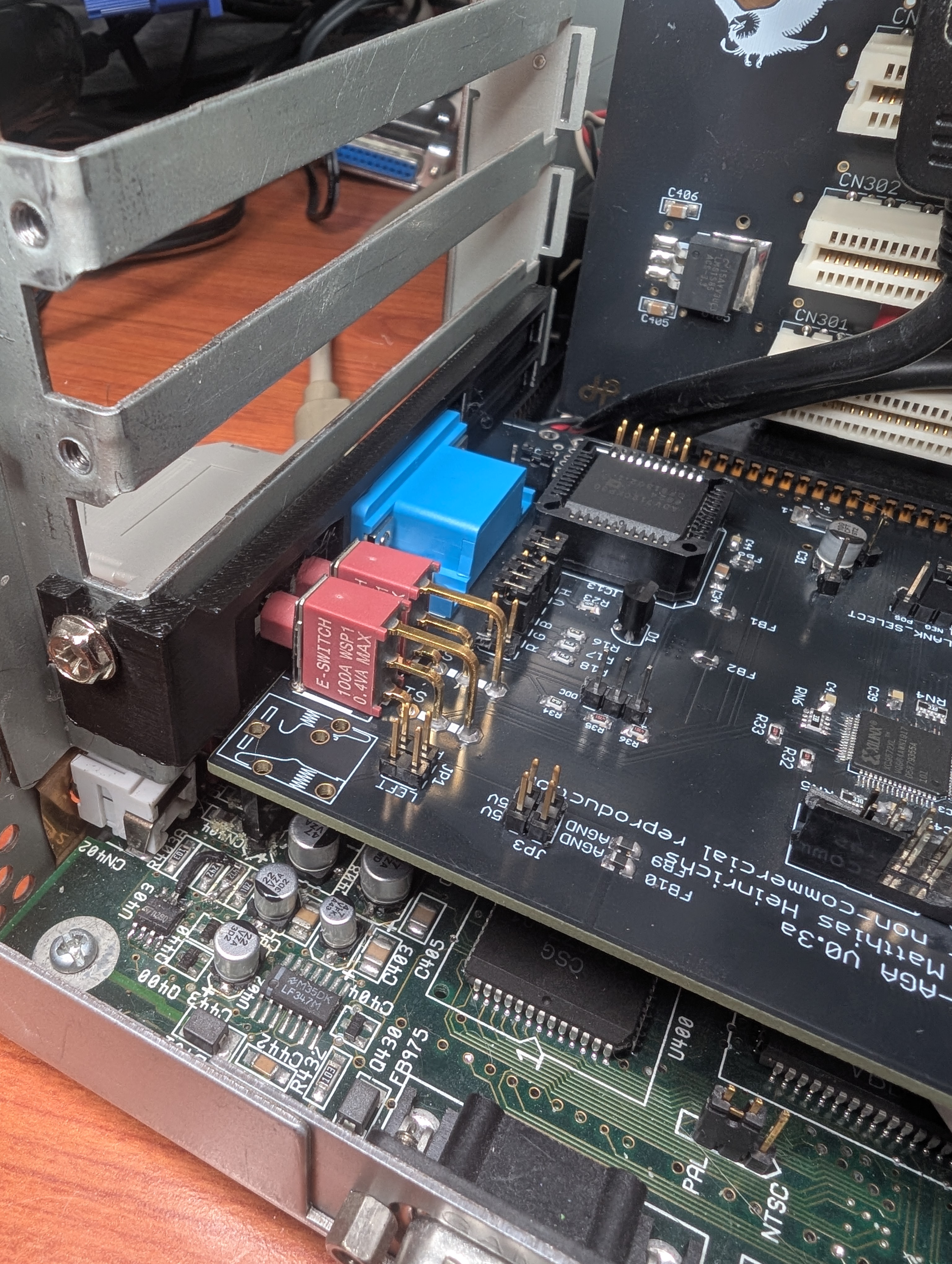 Amiga Multifix AGA bracket — miniatura 3