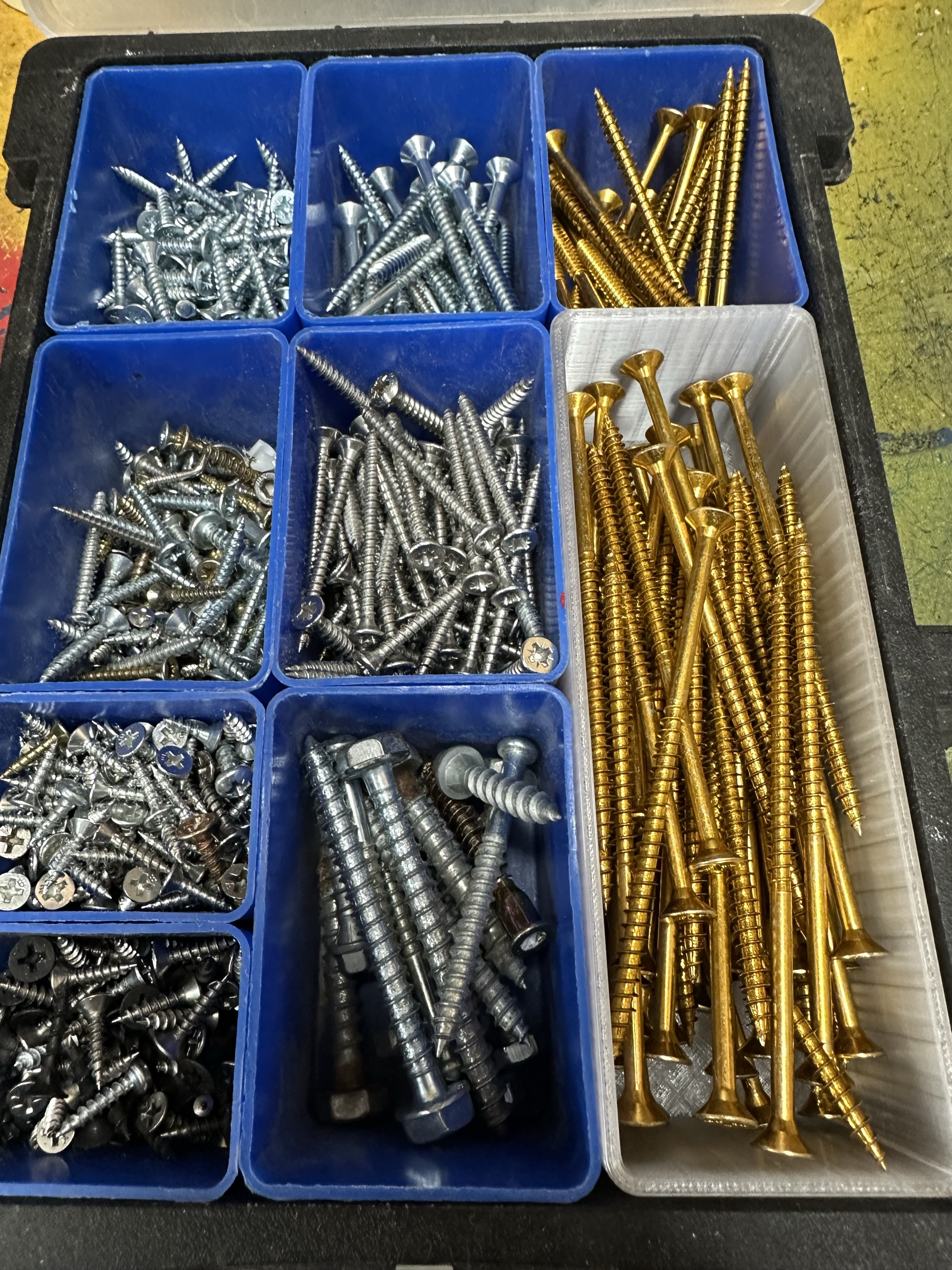 Screw box divider - double length