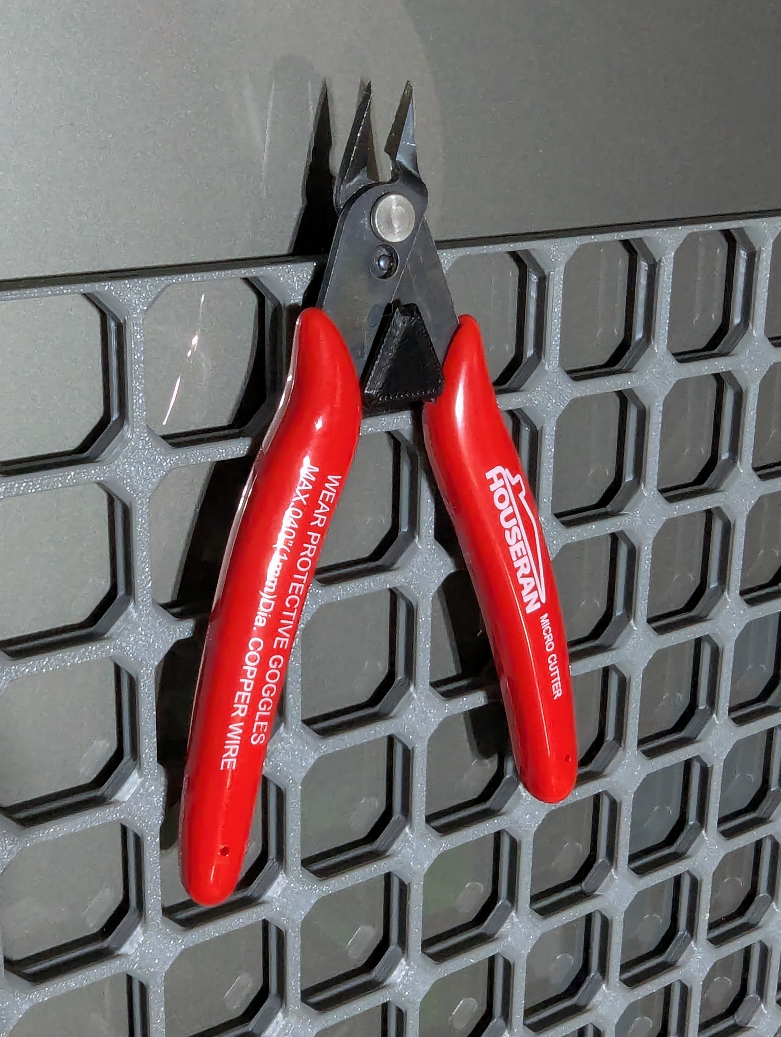 openGrid - Flush cutter / snips / pliers holder