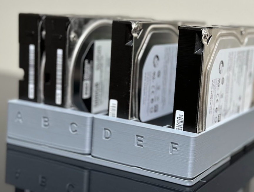 Gridfinity 3.5in hard drive (HDD) storage stand