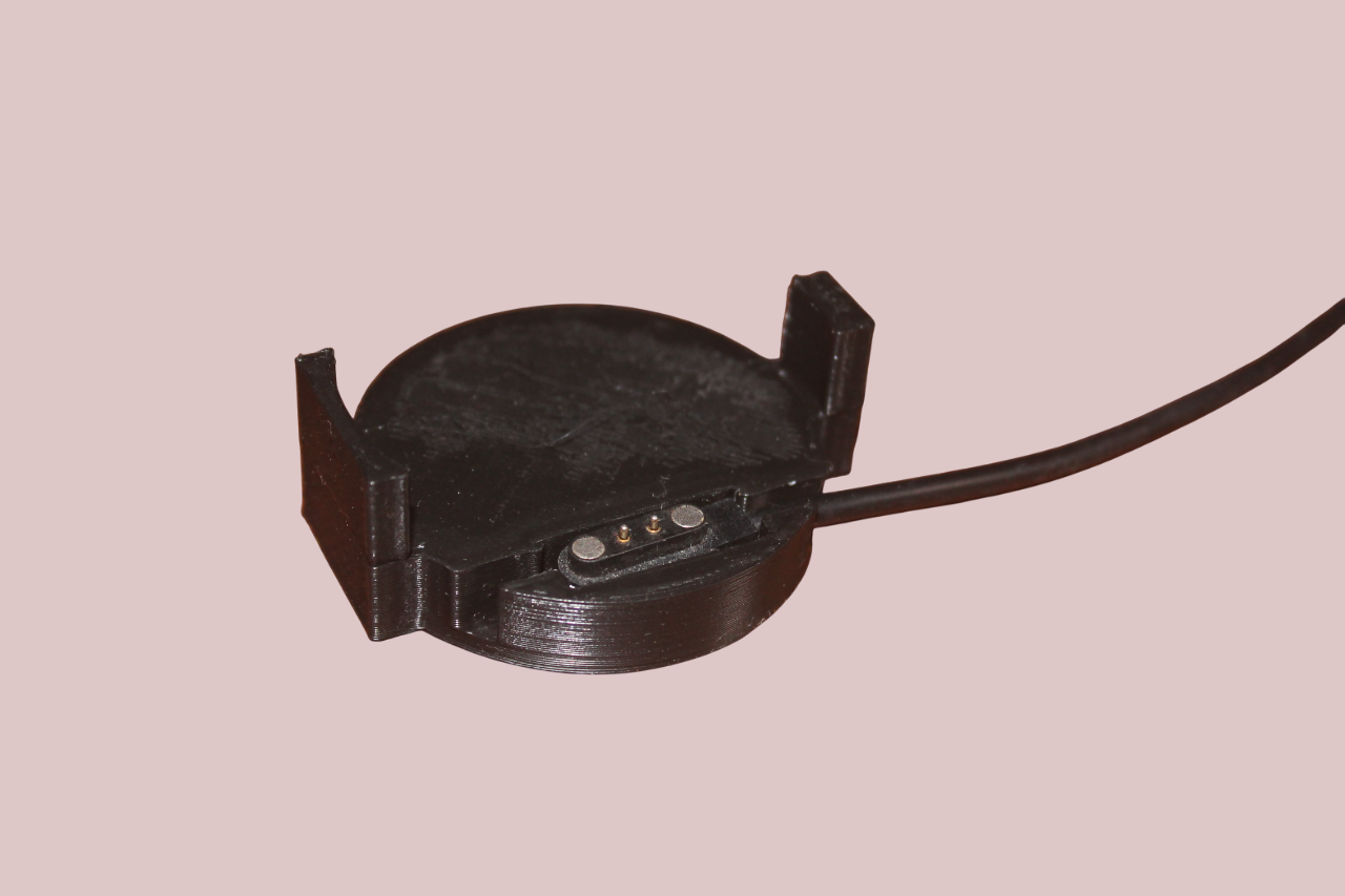 Noise Halo Smart watch charging dock