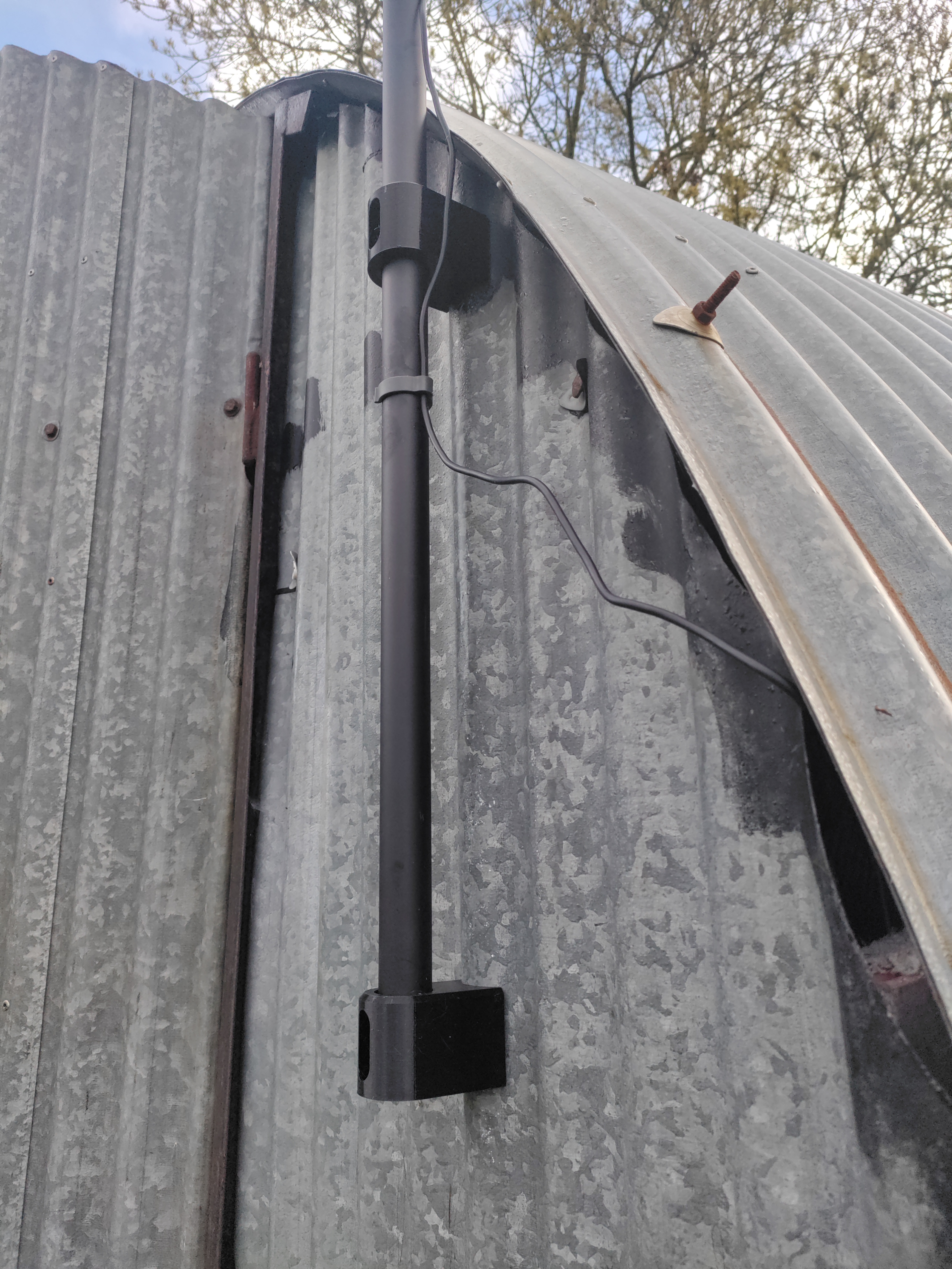 Mammotion RTK Antenna corrugated sheet mount