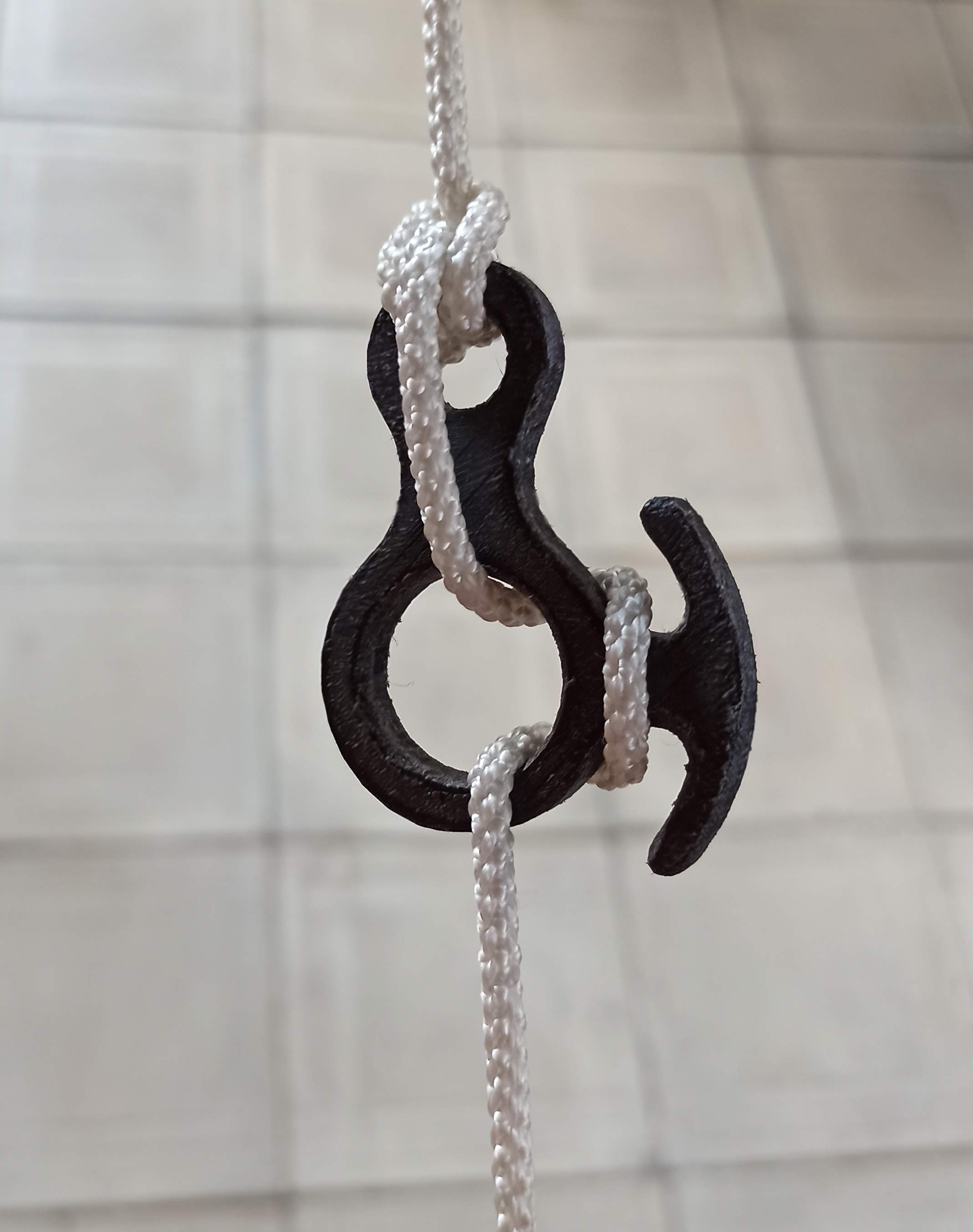 Horned Eight. Paracord Tensioner