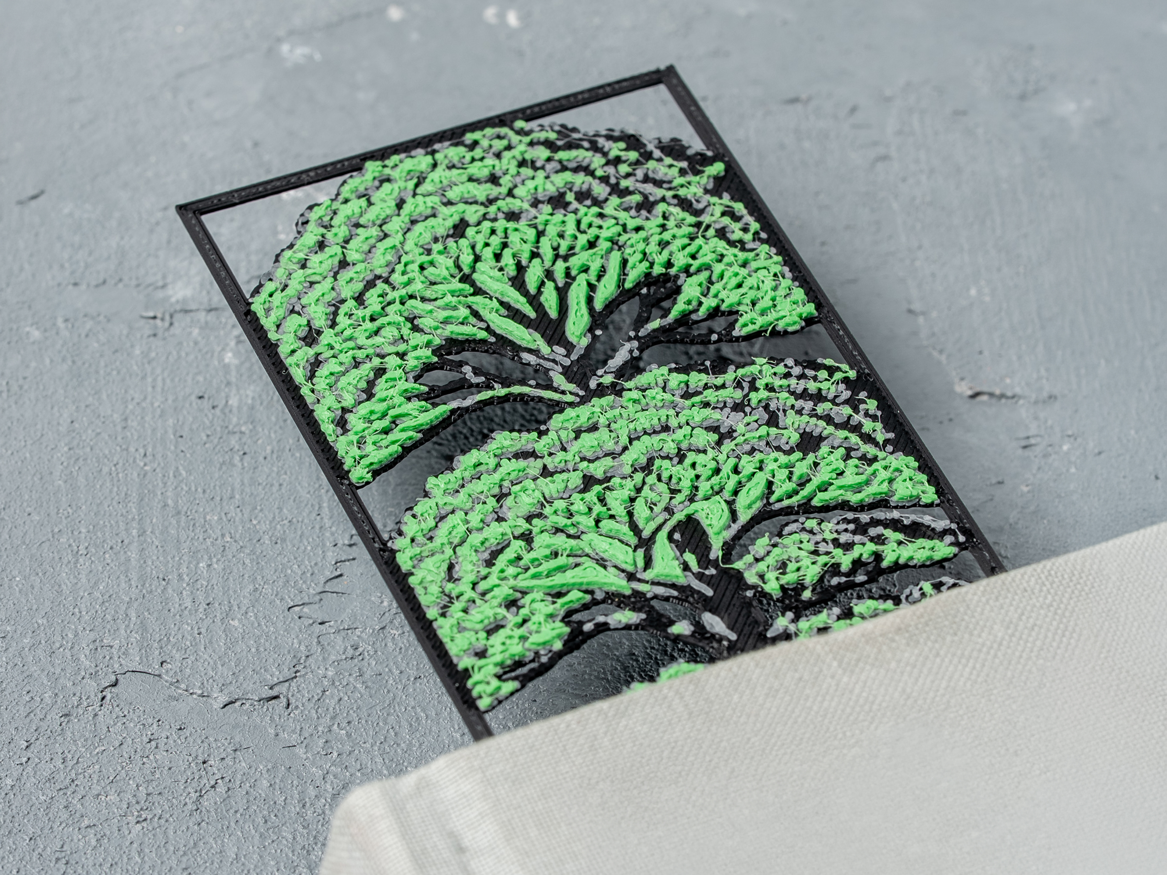 Miniatura 3 do modelo 3D Pine Tree Bookmark