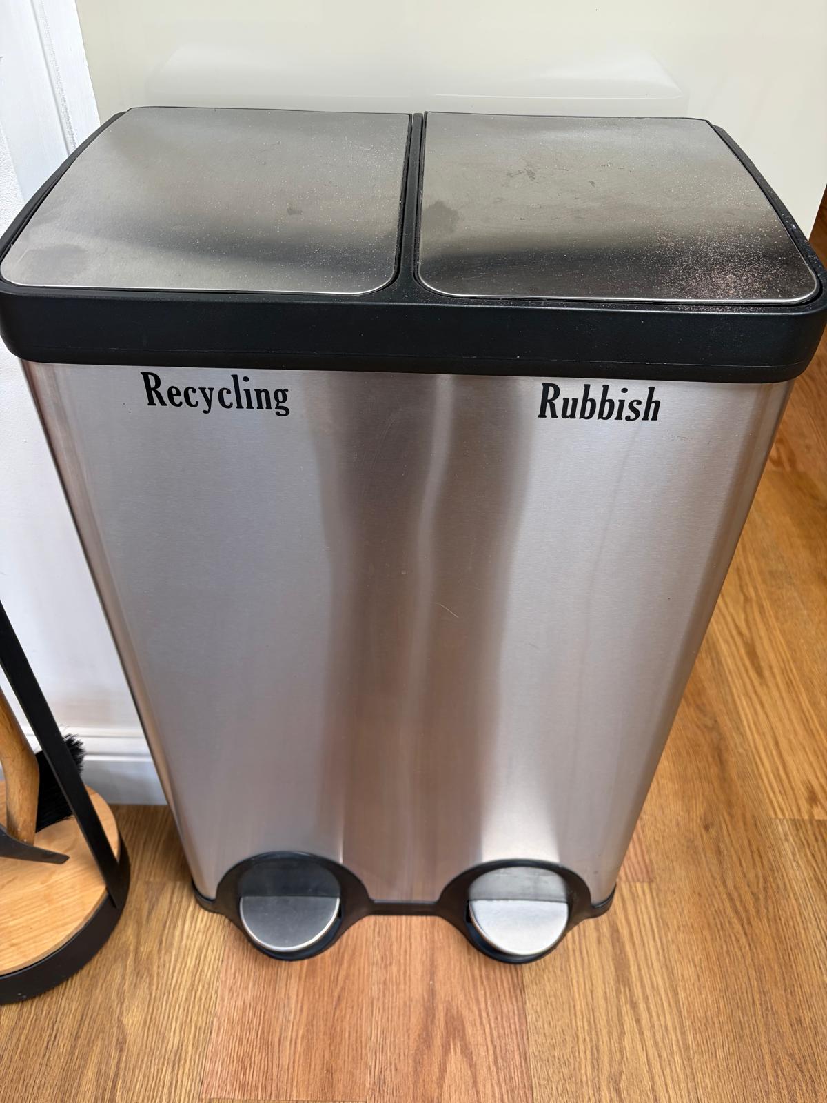 Pedal Bin replacement pivot 3D model