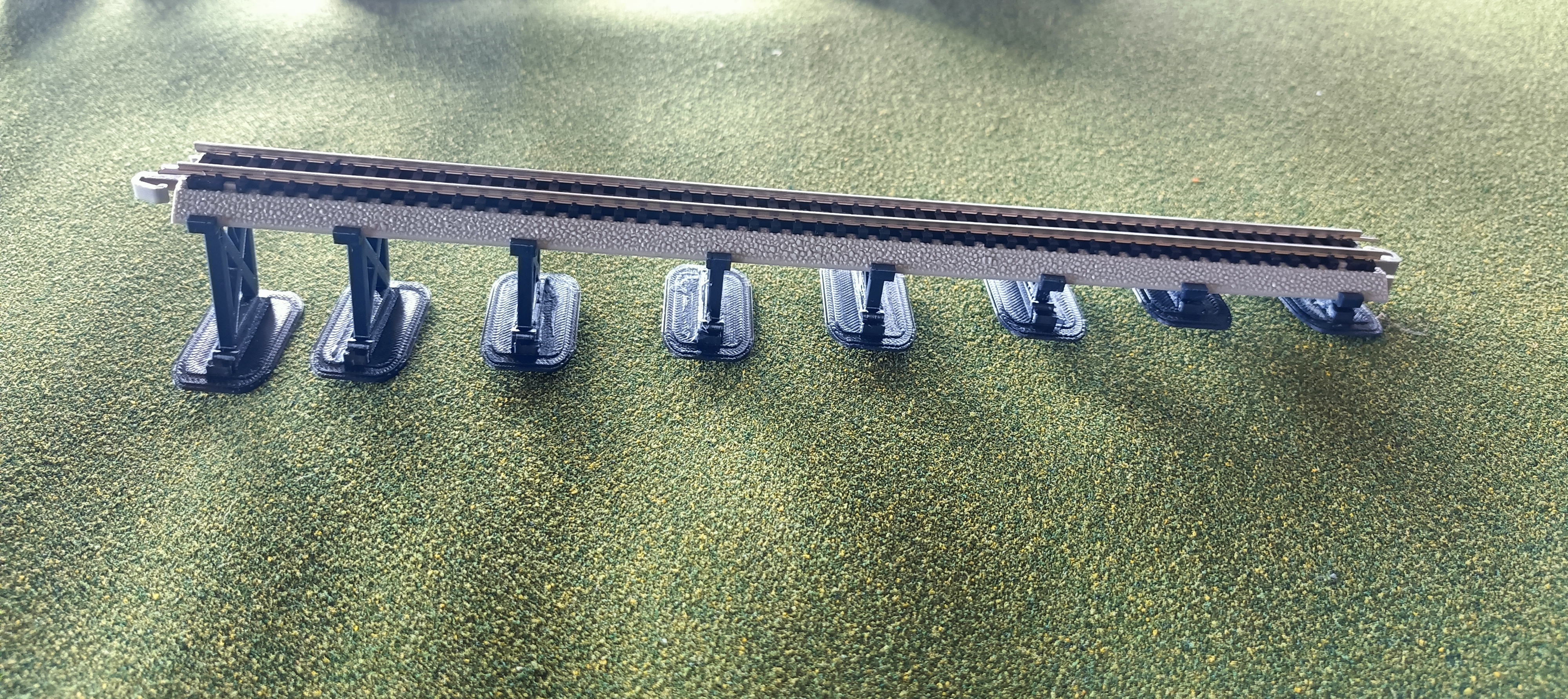 N Scale Risers