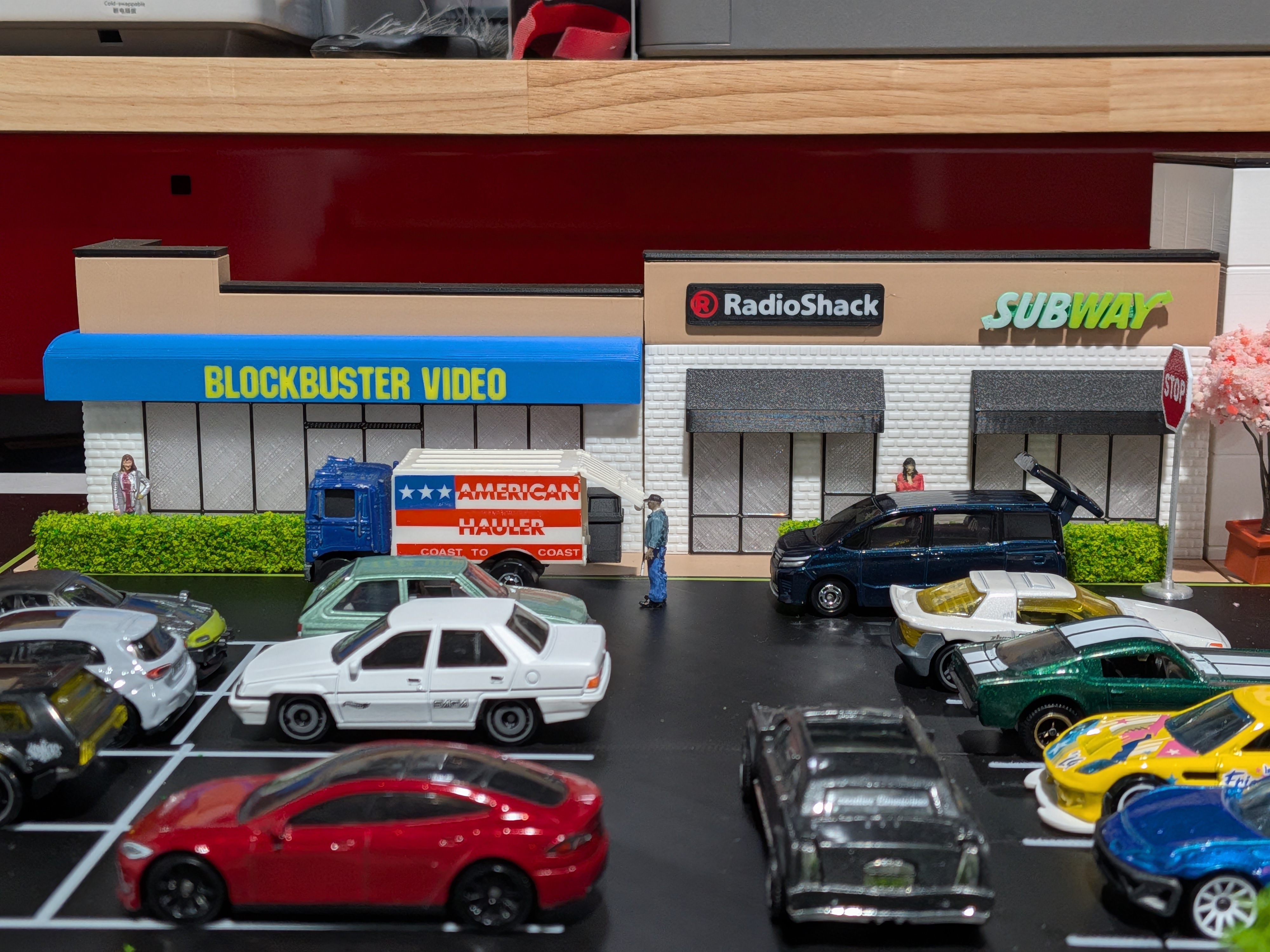 Two-Store Strip Mall Building - 1:64 Scale Diorama — thumbnail 7