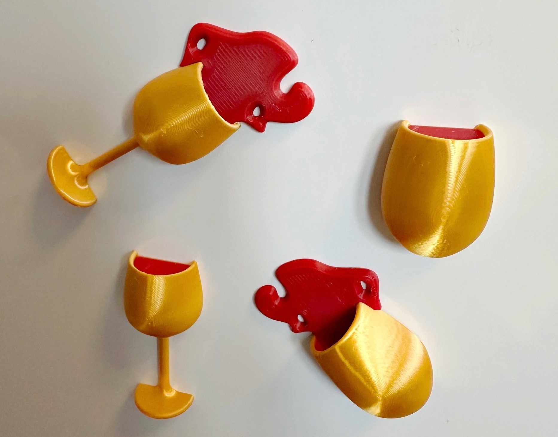 Wineglass Fridge Magnets: Love is Blind