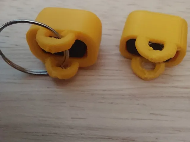 Logi type-c bolt receiver keychain holder