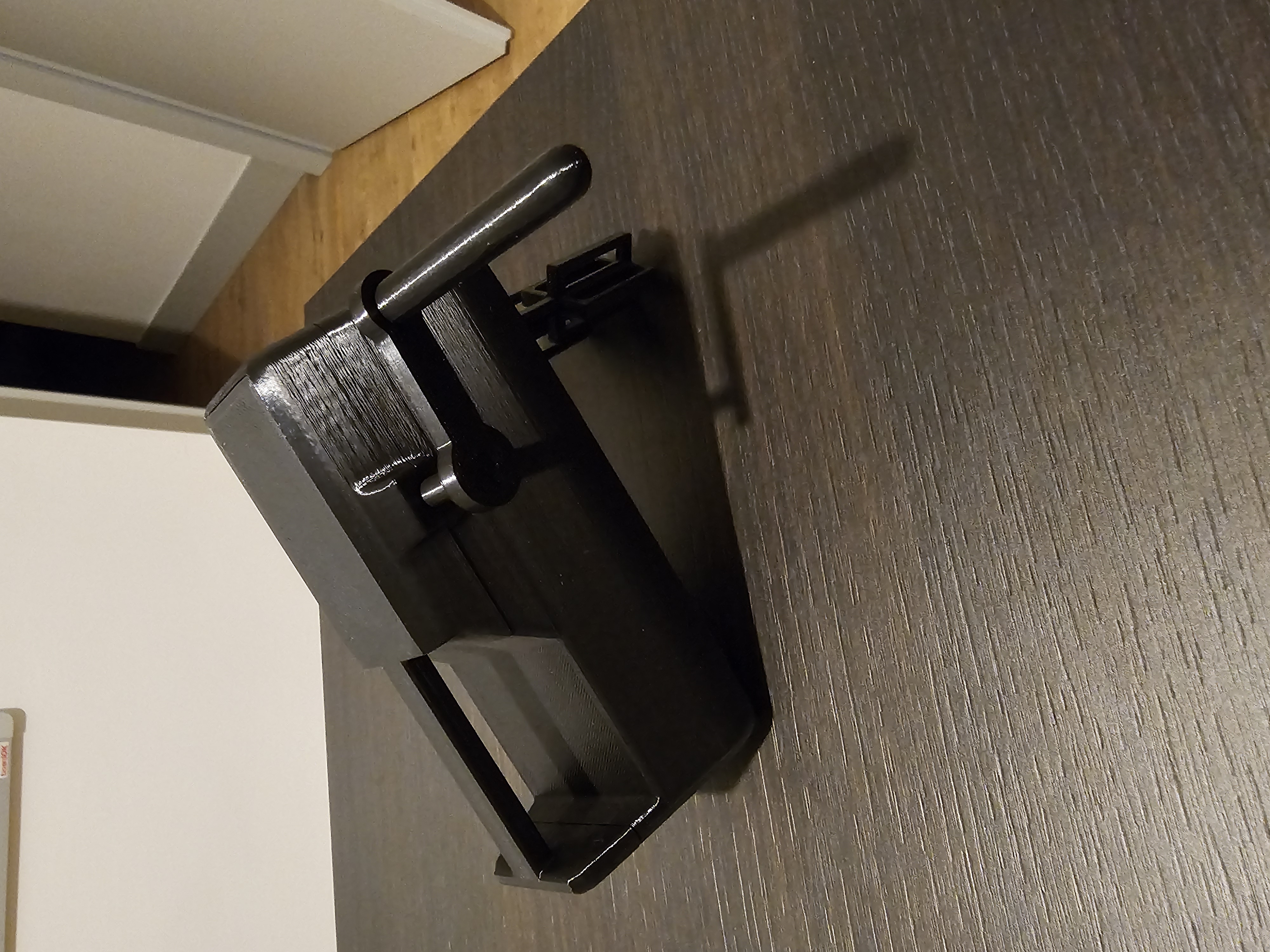 Handhald crank toy mixer